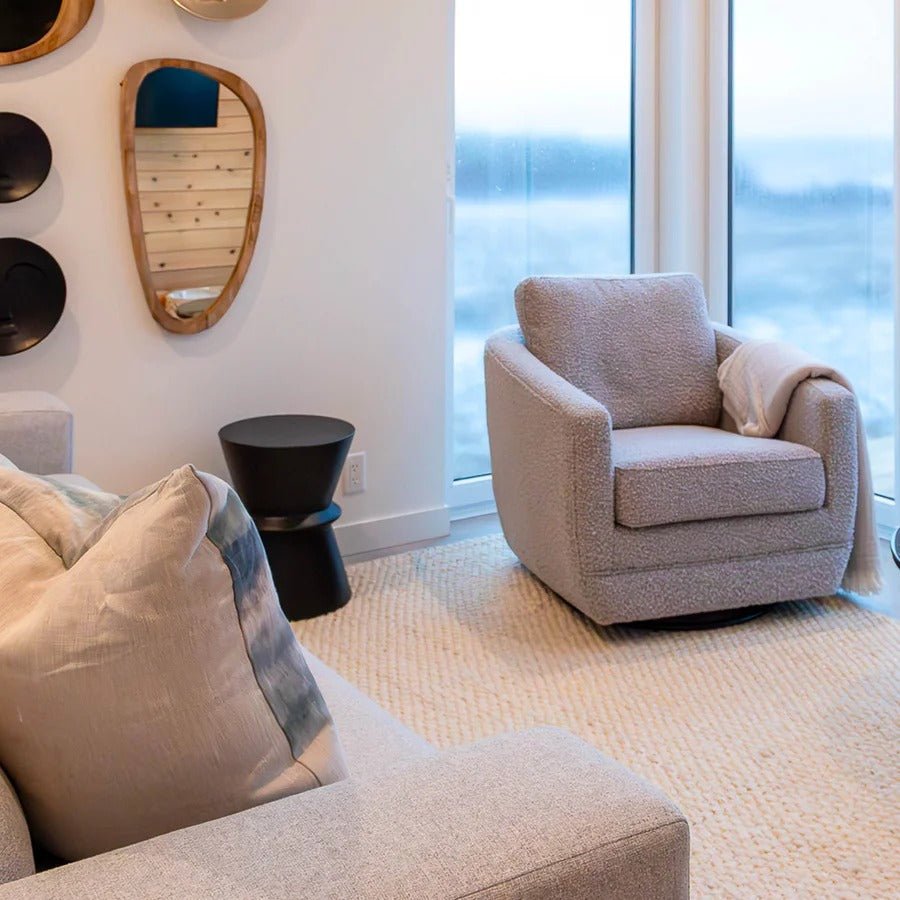 Concrete Hourglass Side Table - Black - Dekor Butik