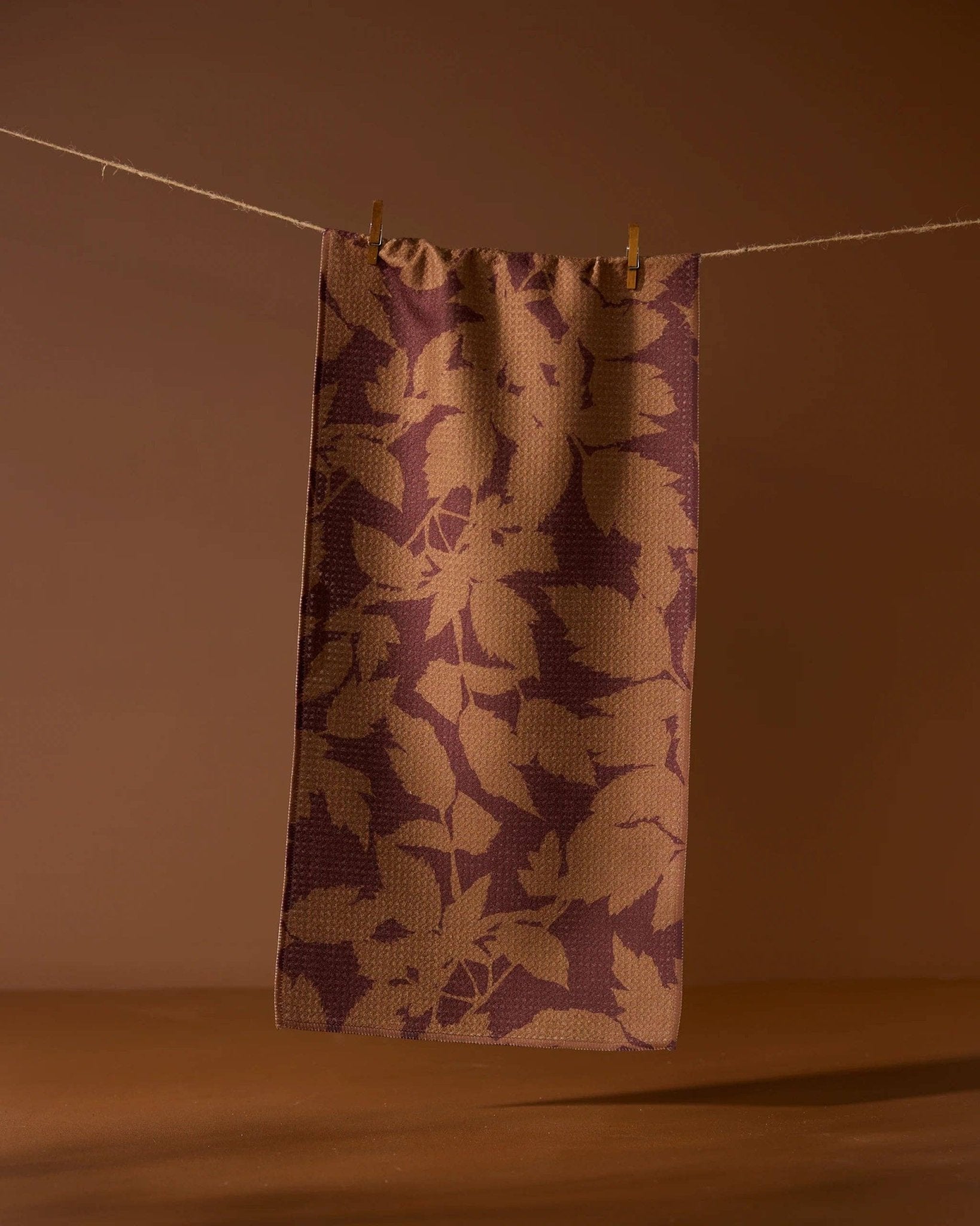 Rustle Leaves Bar Towel - Dekor Butik