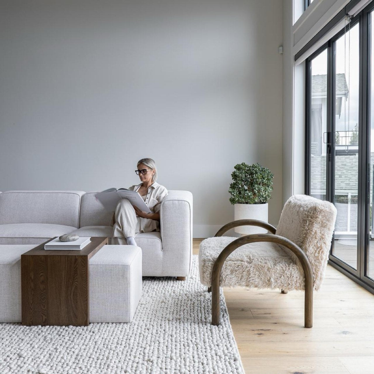Eros Chair - Shaggy Sand