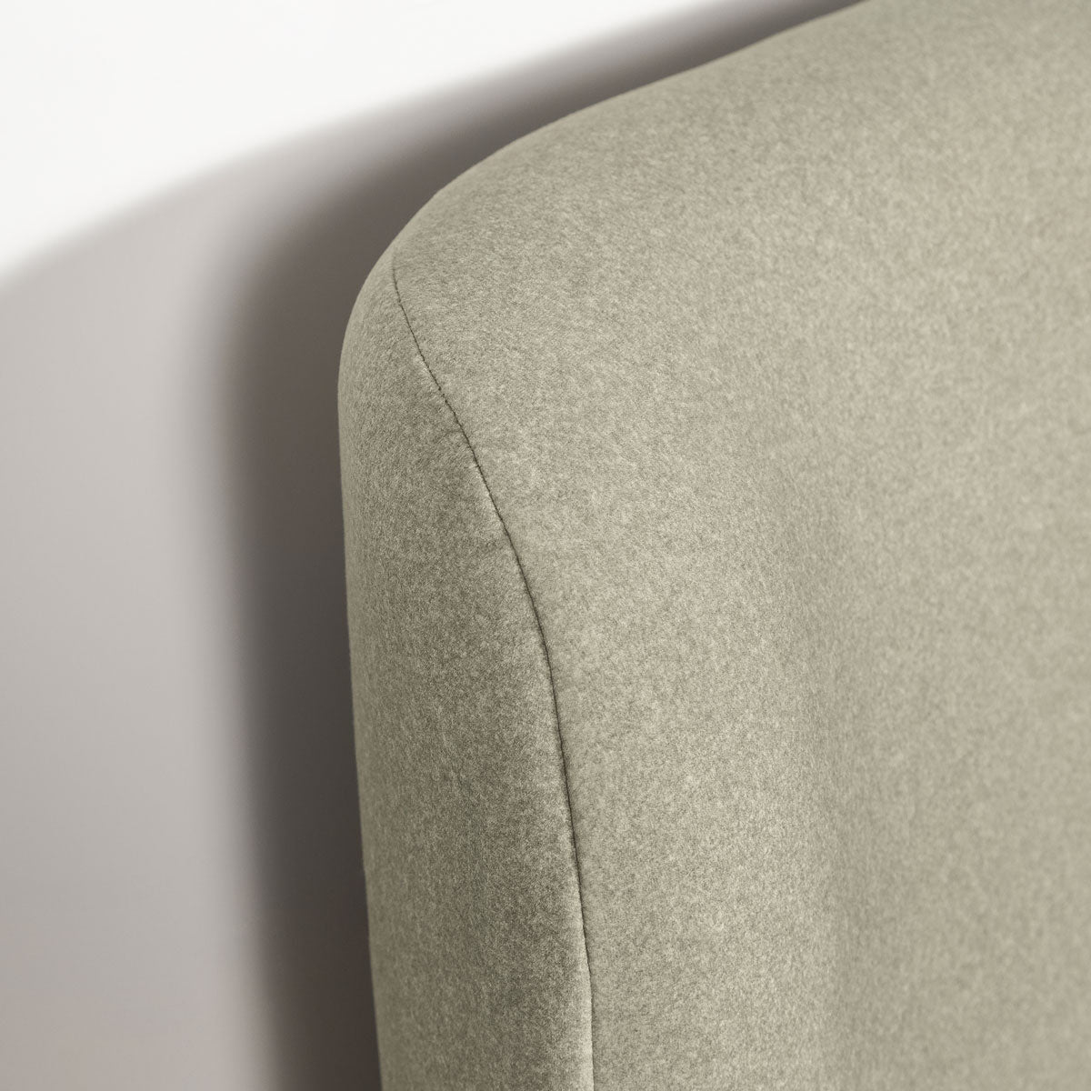 Faye King Storage Bed - Velvet Sandstorm