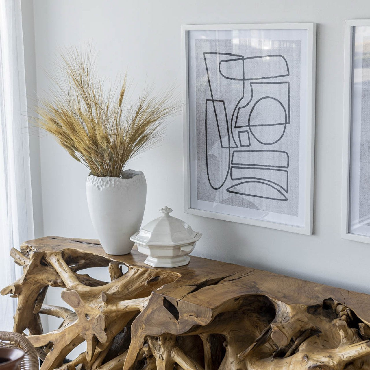 Natura Bebas Console - S