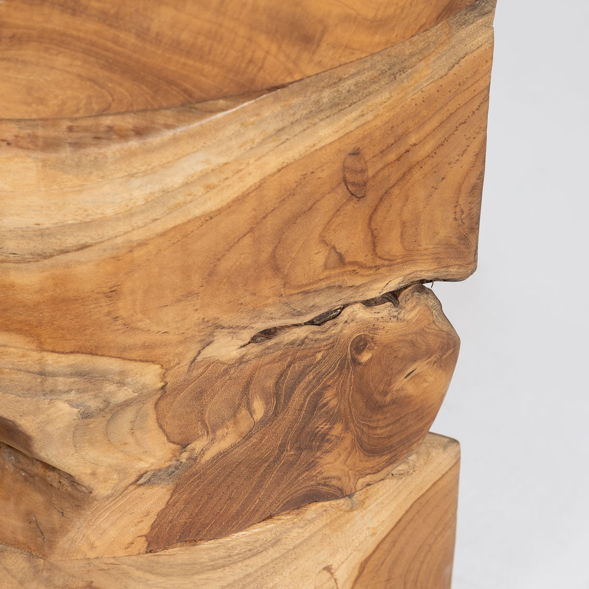 Natura Bundar Accent Table