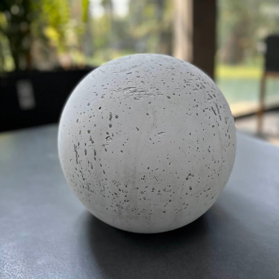 Amphora Sphere - Antique White - Dekor Butik