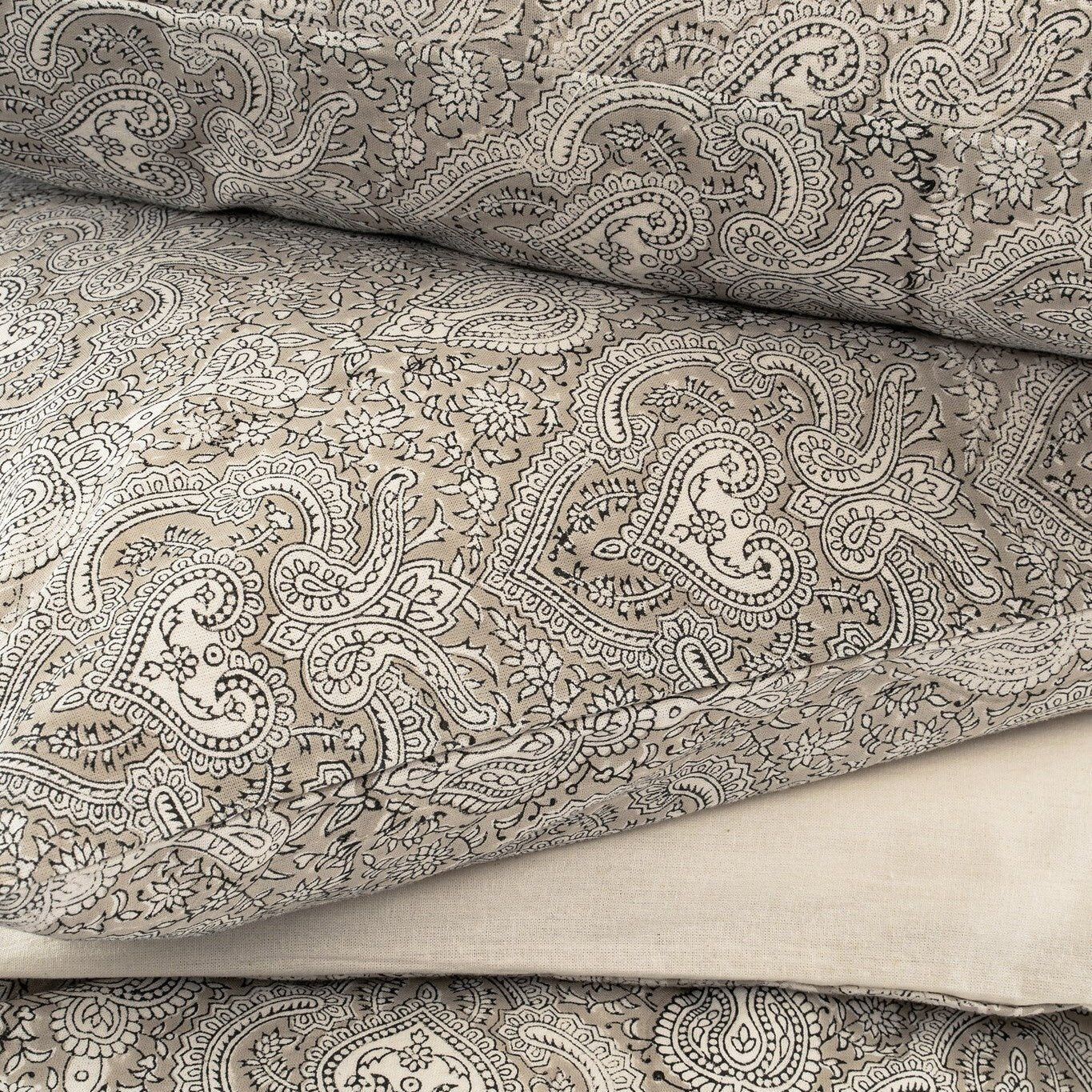 BeddingAstrid Block Print Duvet Set - Dekor Butik