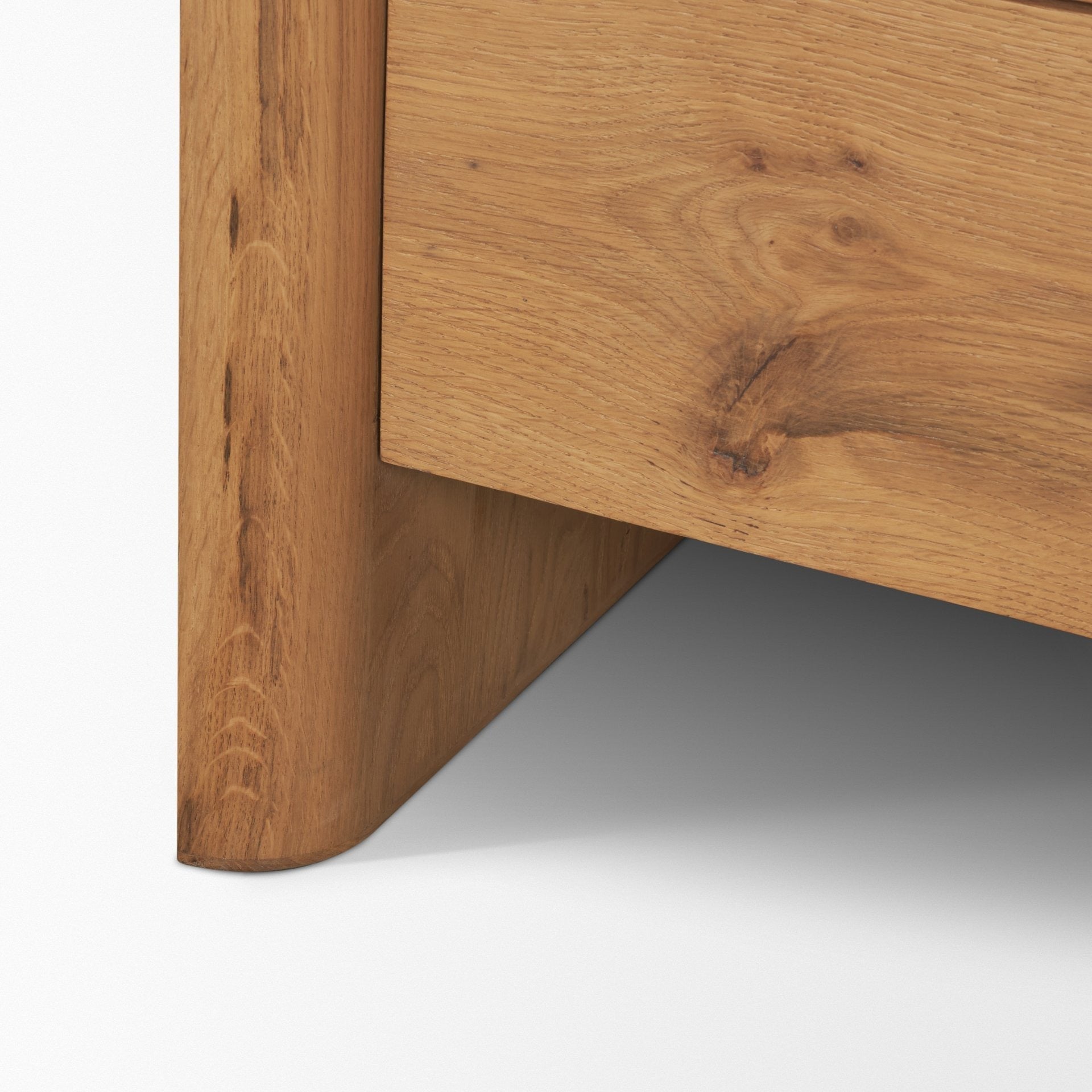 Belford 6 - Drawer Light Brown Oak Wood Dresser - Dekor Butik