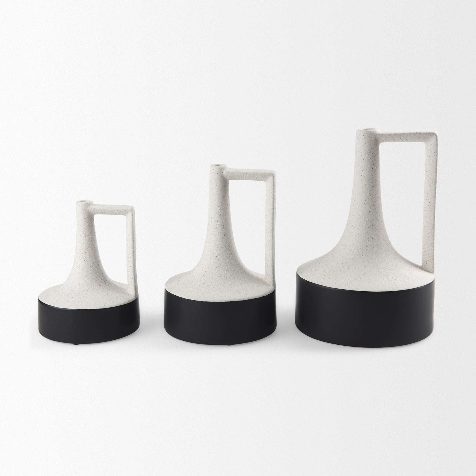 Vases & JarsBurton White And Black Ceramic Jug Vase - Dekor Butik