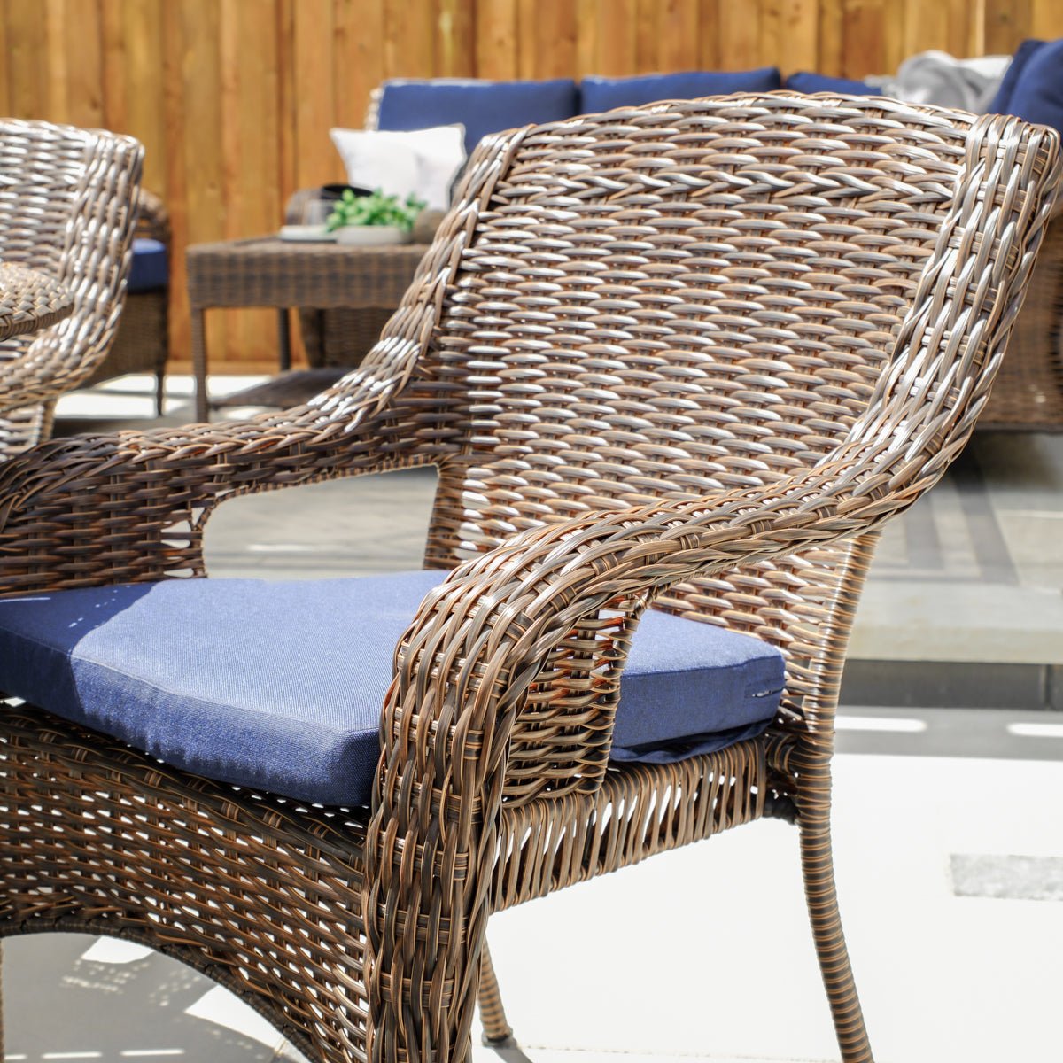 Cambridge 5 - Piece Outdoor Wicker Dining Set - Dekor Butik