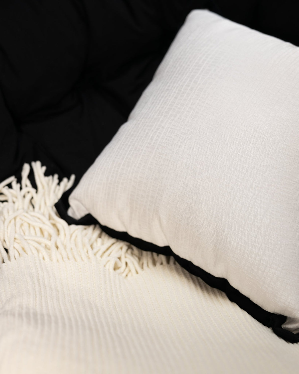 Decorative CushionsChenille Textured Design Jacquard Pillow - Dekor Butik