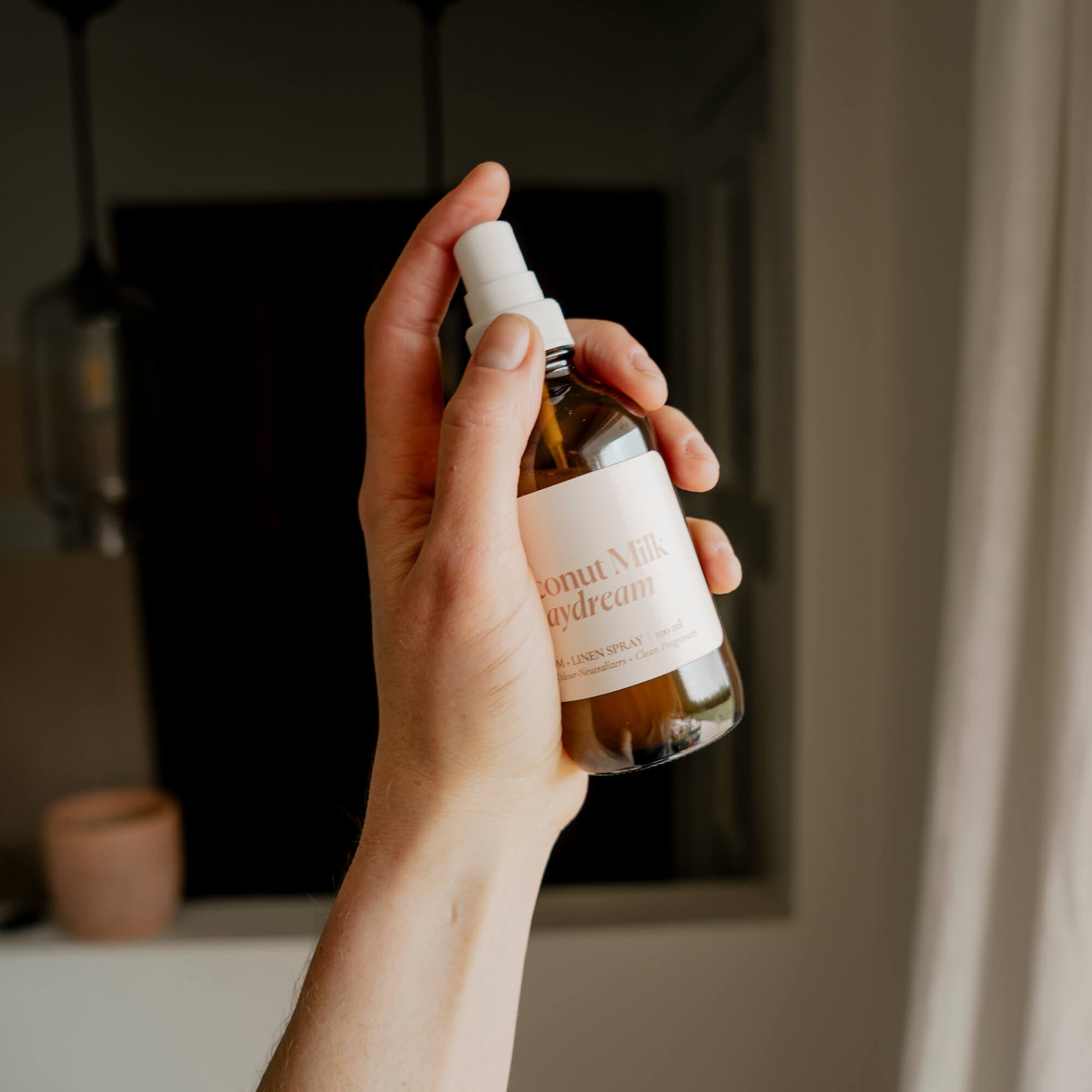 Room & Linen SprayCoconut Milk Daydream Room and Linen Spray - Dekor Butik