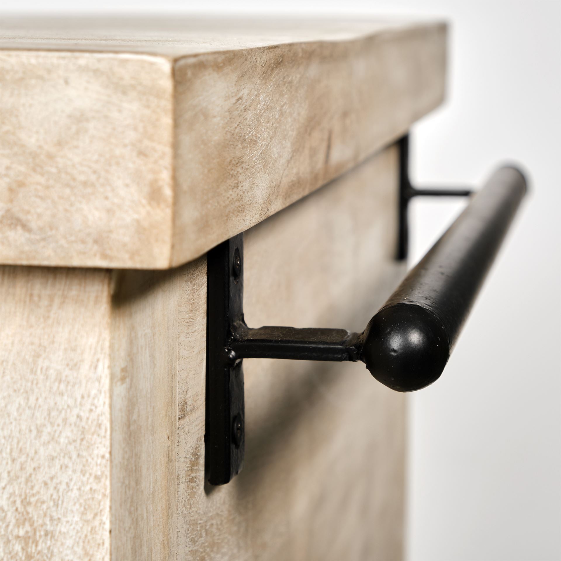 FurnitureColumbia Kitchen Island - 2 Finishes - Dekor Butik