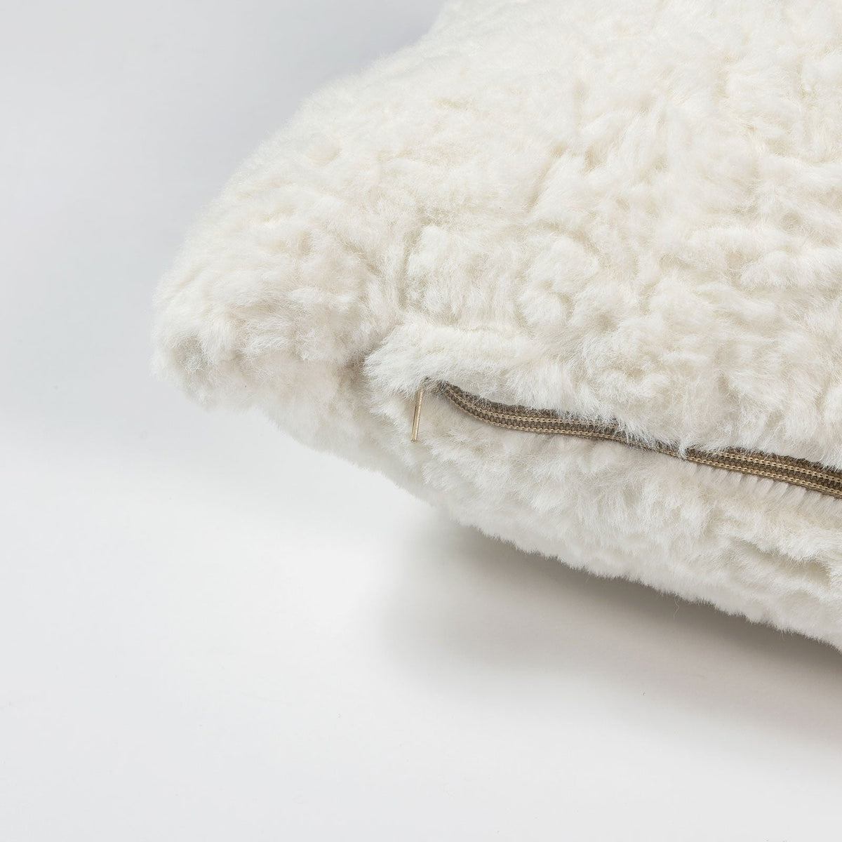 Crush Cushion - Rectangular - Cream - Dekor Butik
