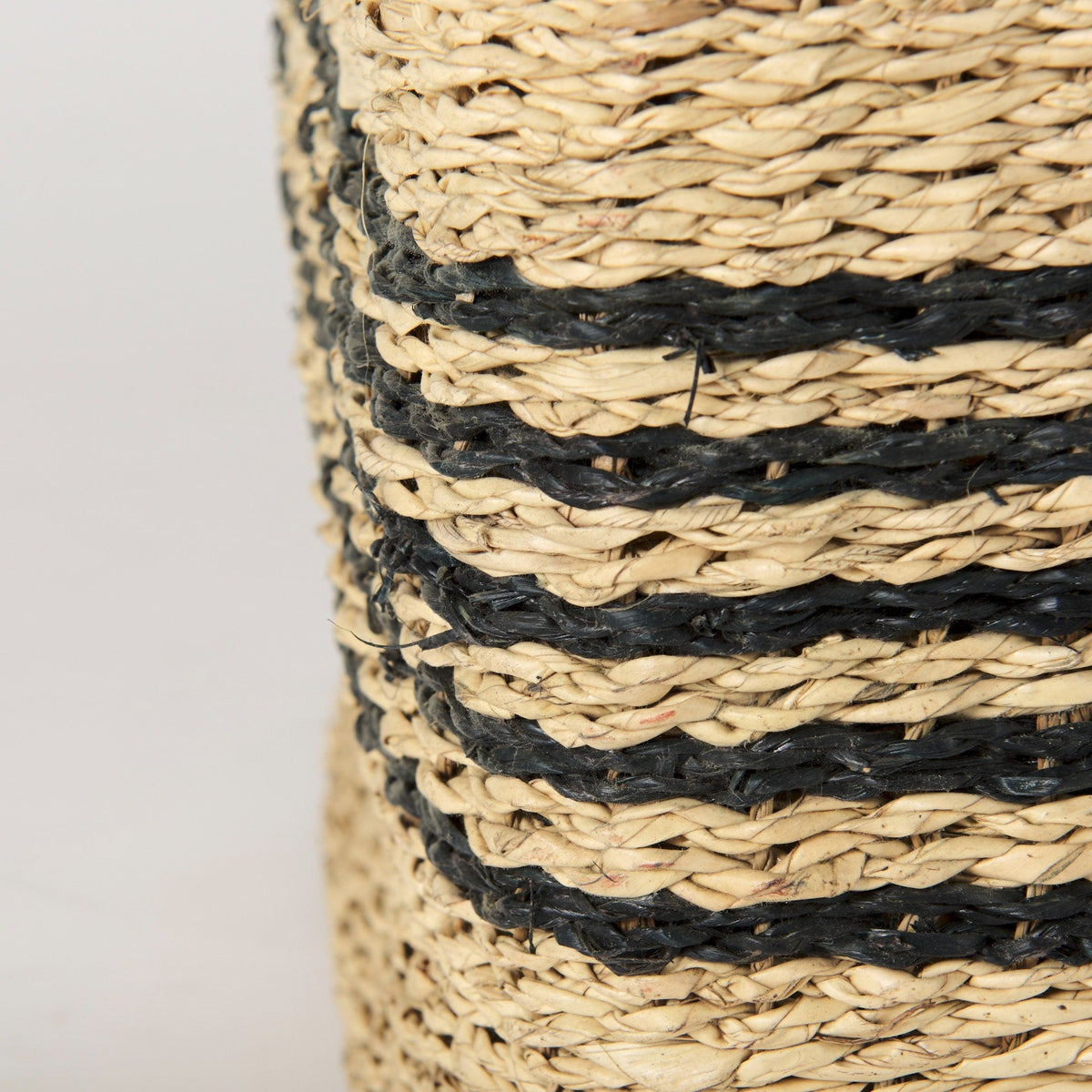 Cullen 15.7L x 15.7W x 15.7H (Set of 3) Grey Twisted Seagrass Square Basket - Dekor Butik