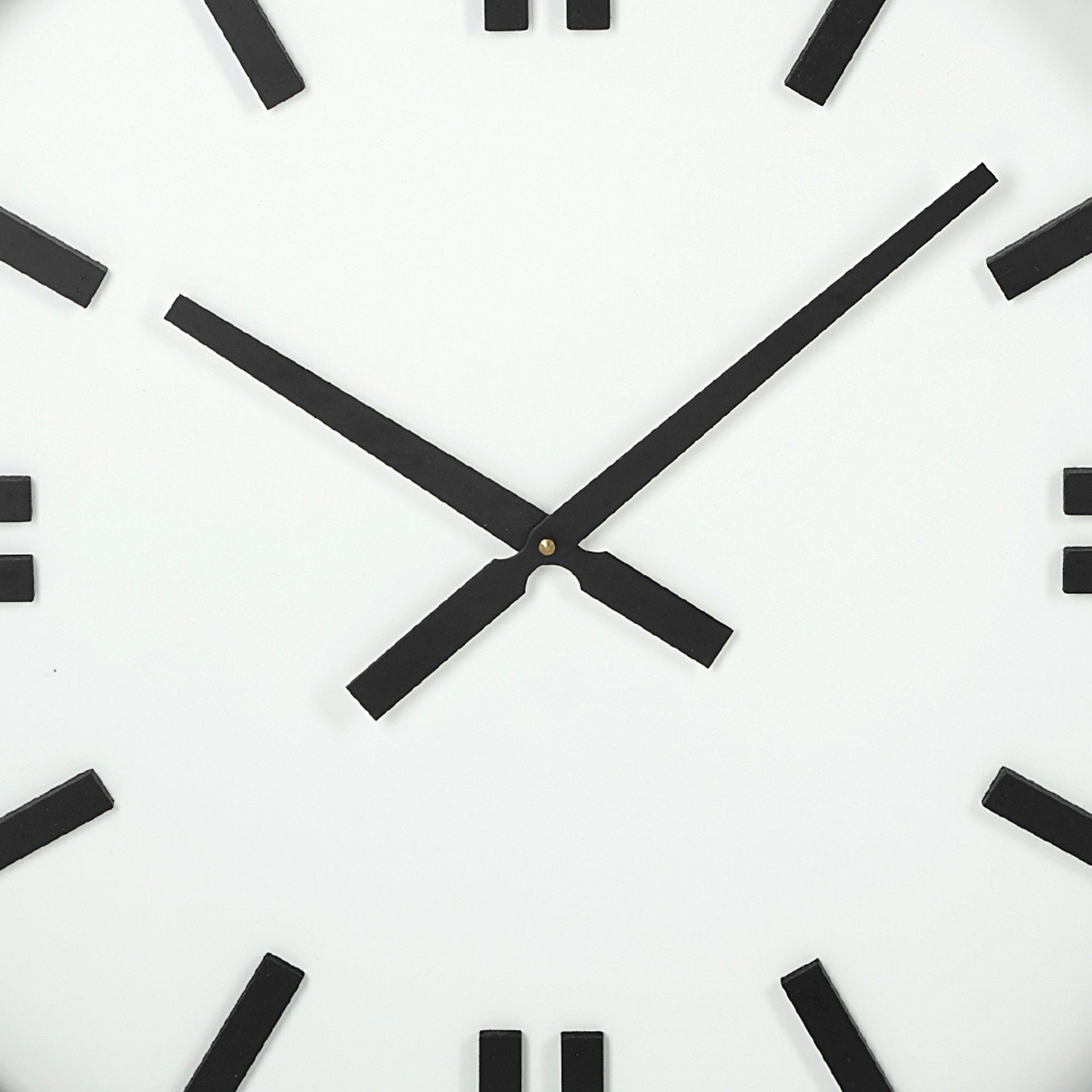 Derby 24" Round Oversize Modern Wall Clock - Dekor Butik