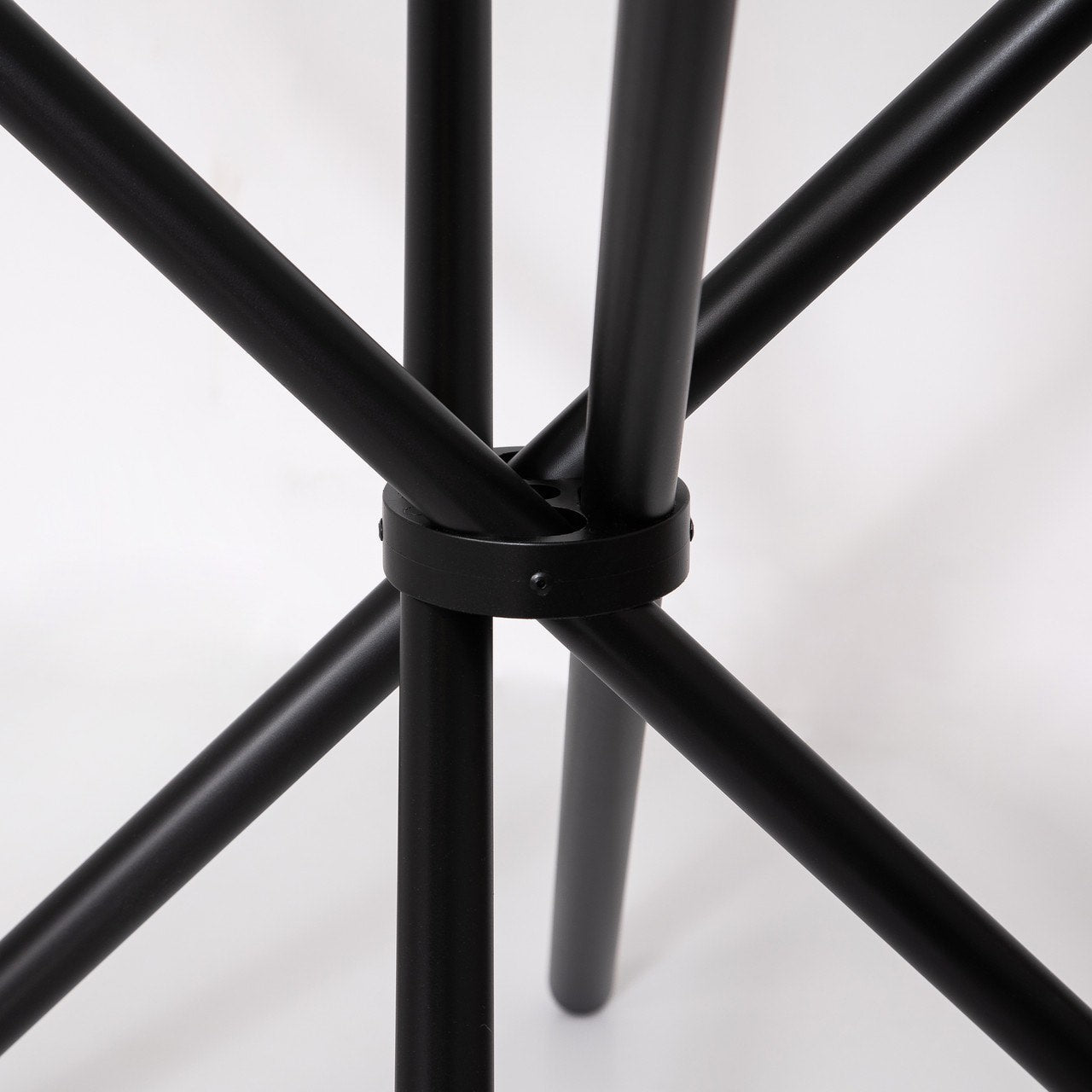 baseEdie Dining Table - Black - Dekor Butik