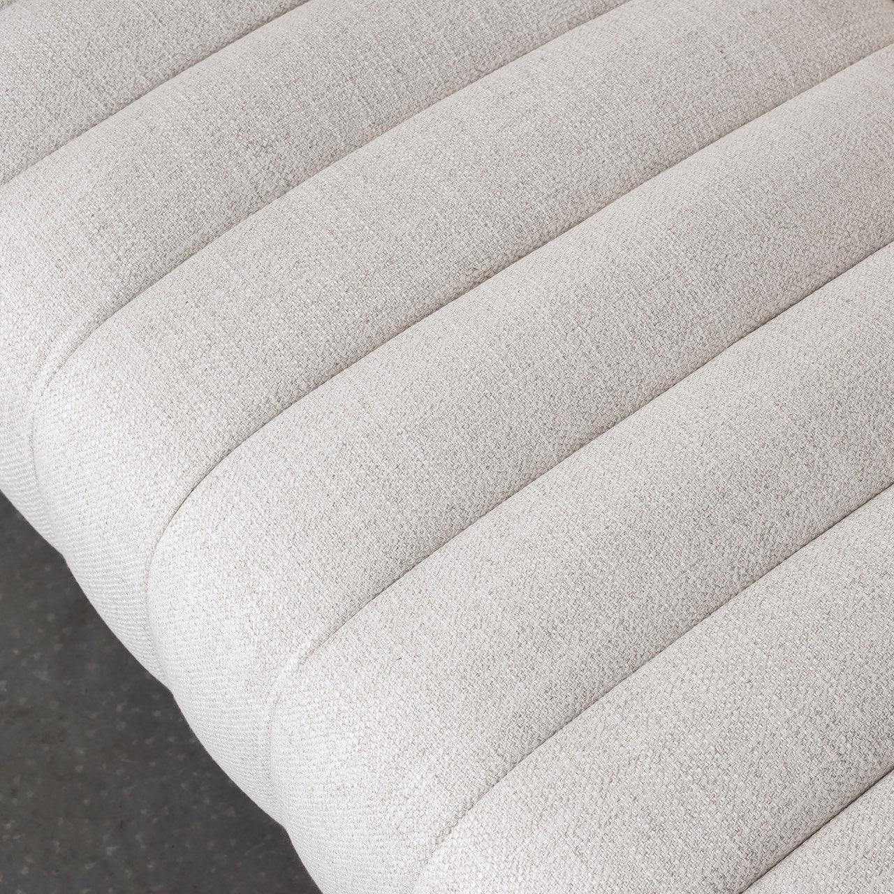 baseElliot Sofa - Cream - Dekor Butik