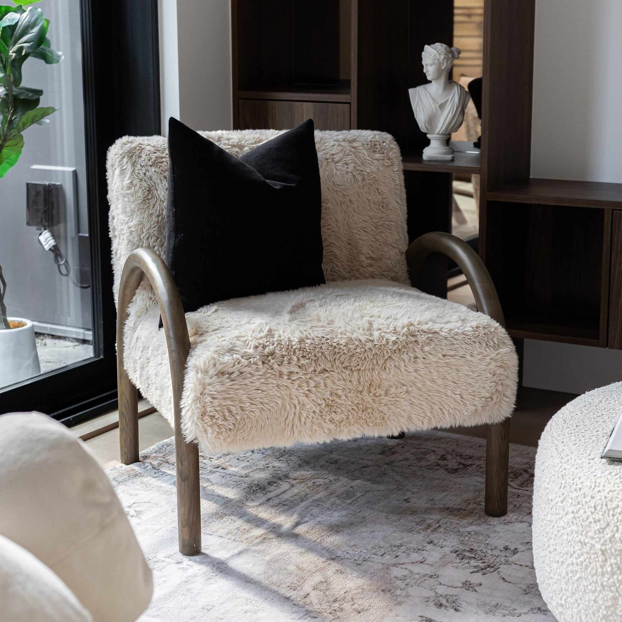 baseEros Chair - Shaggy Sand - Dekor Butik