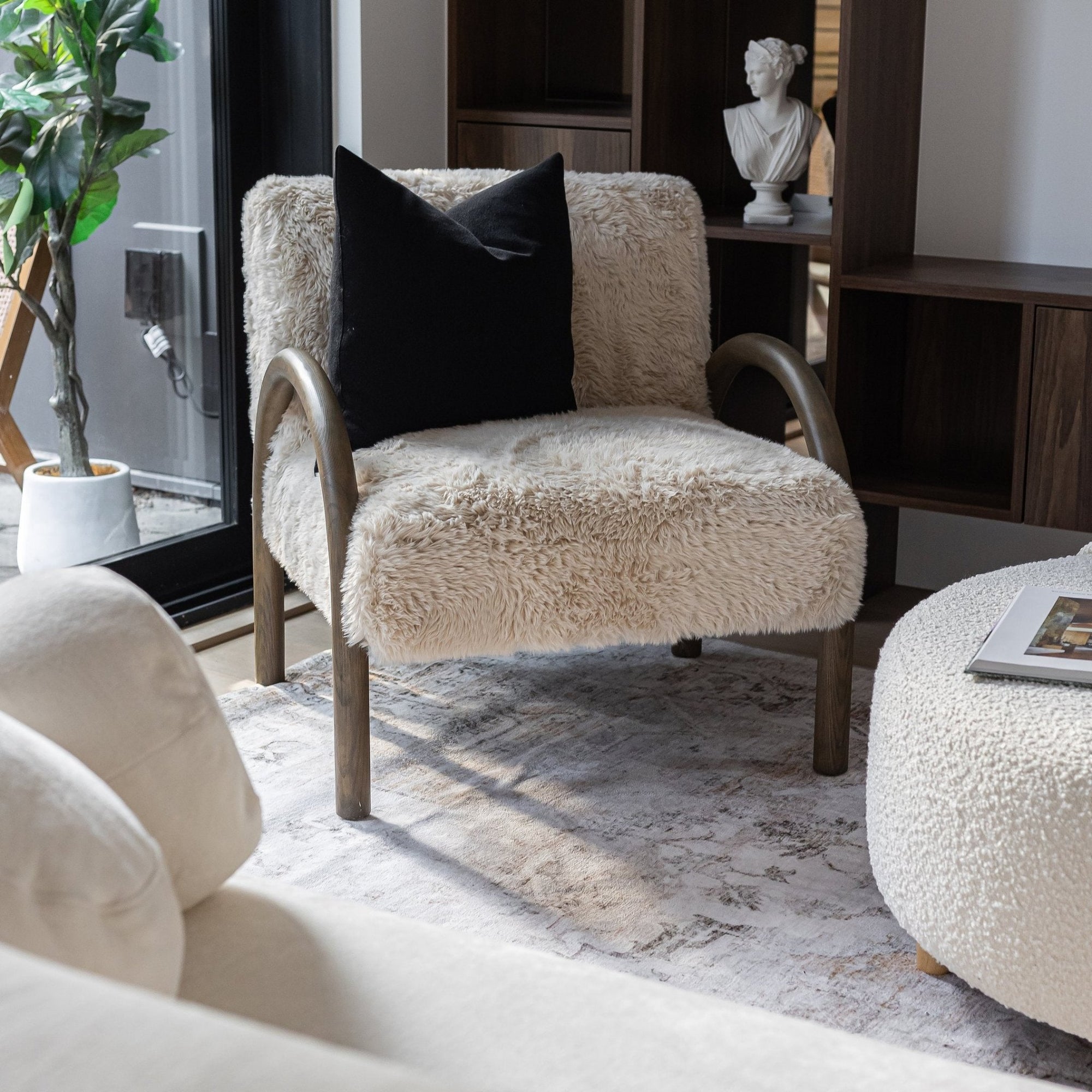 baseEros Chair - Shaggy Sand - Dekor Butik