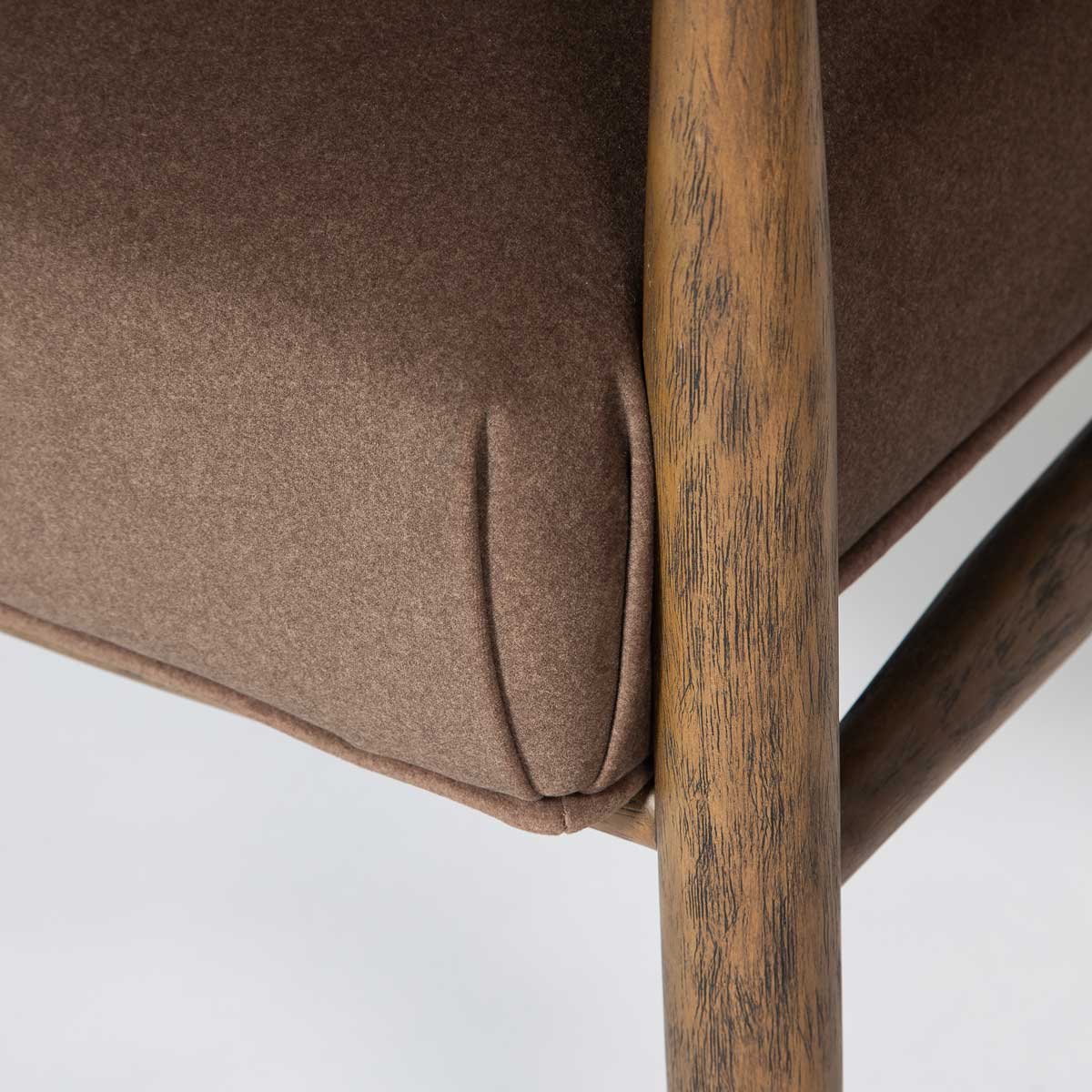 Everest Chair - Dark Base - Velvet Coffee - Dekor Butik