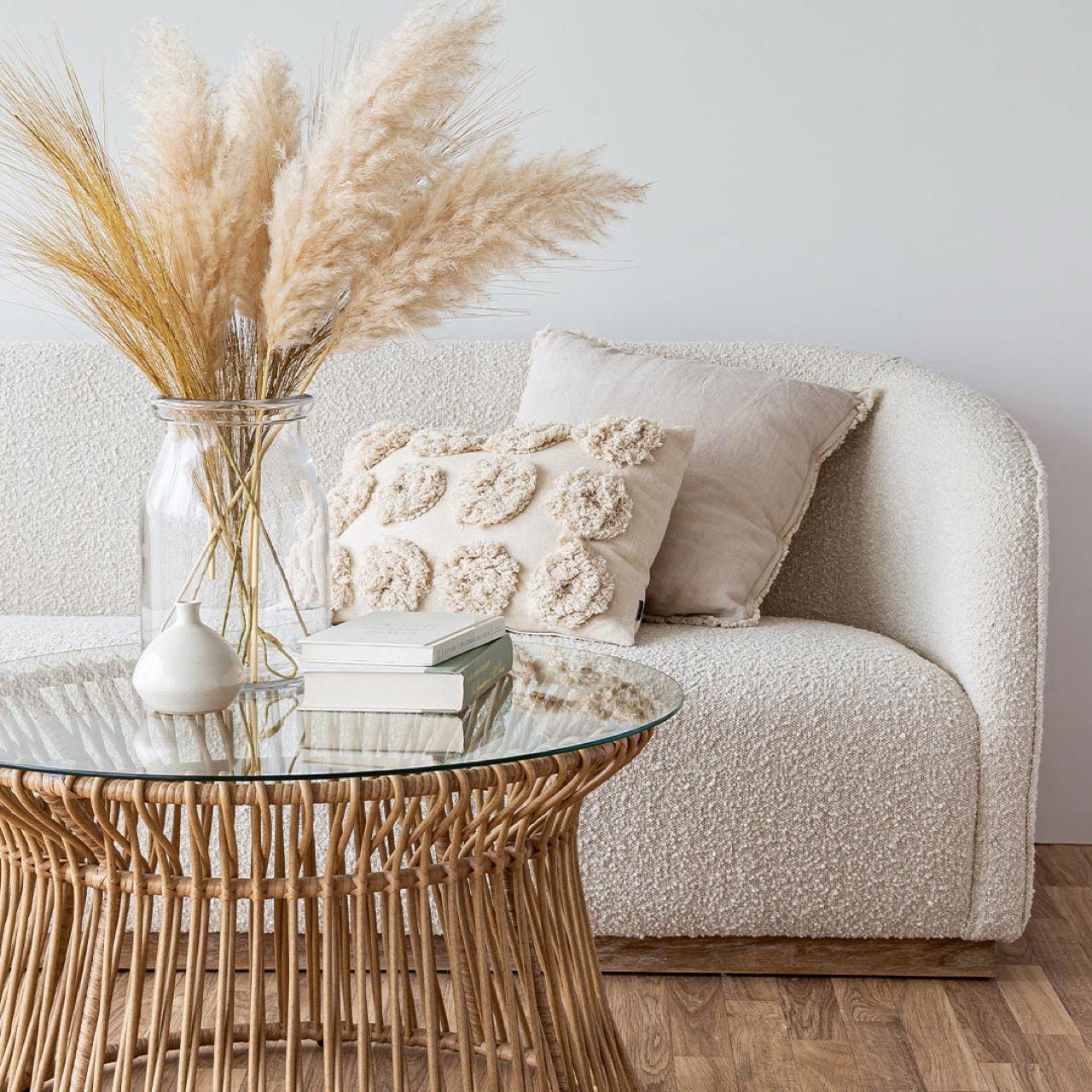 baseEvita Sofa - Cream Boucle - Dekor Butik