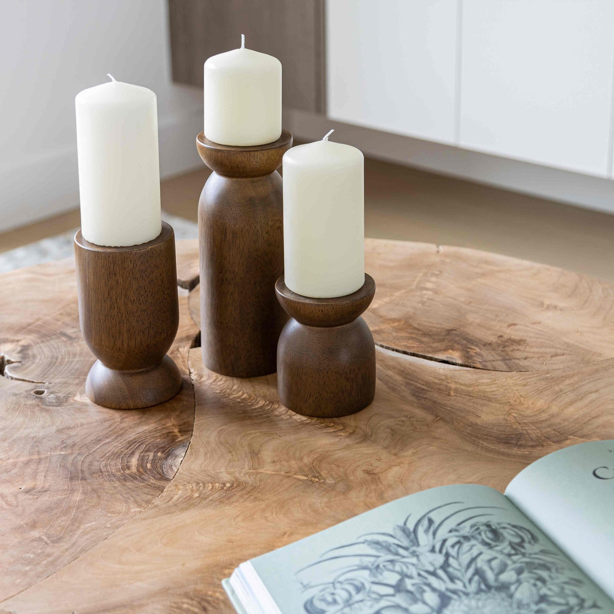 Fawn Pillar Candle Holder (Set of 3) - Smoked Chestnut - Dekor Butik