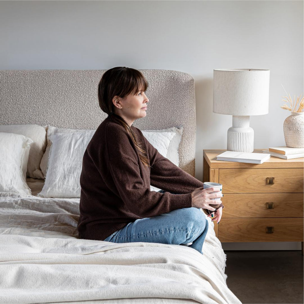 baseFaye King Bed Short - Truffle - Dekor Butik