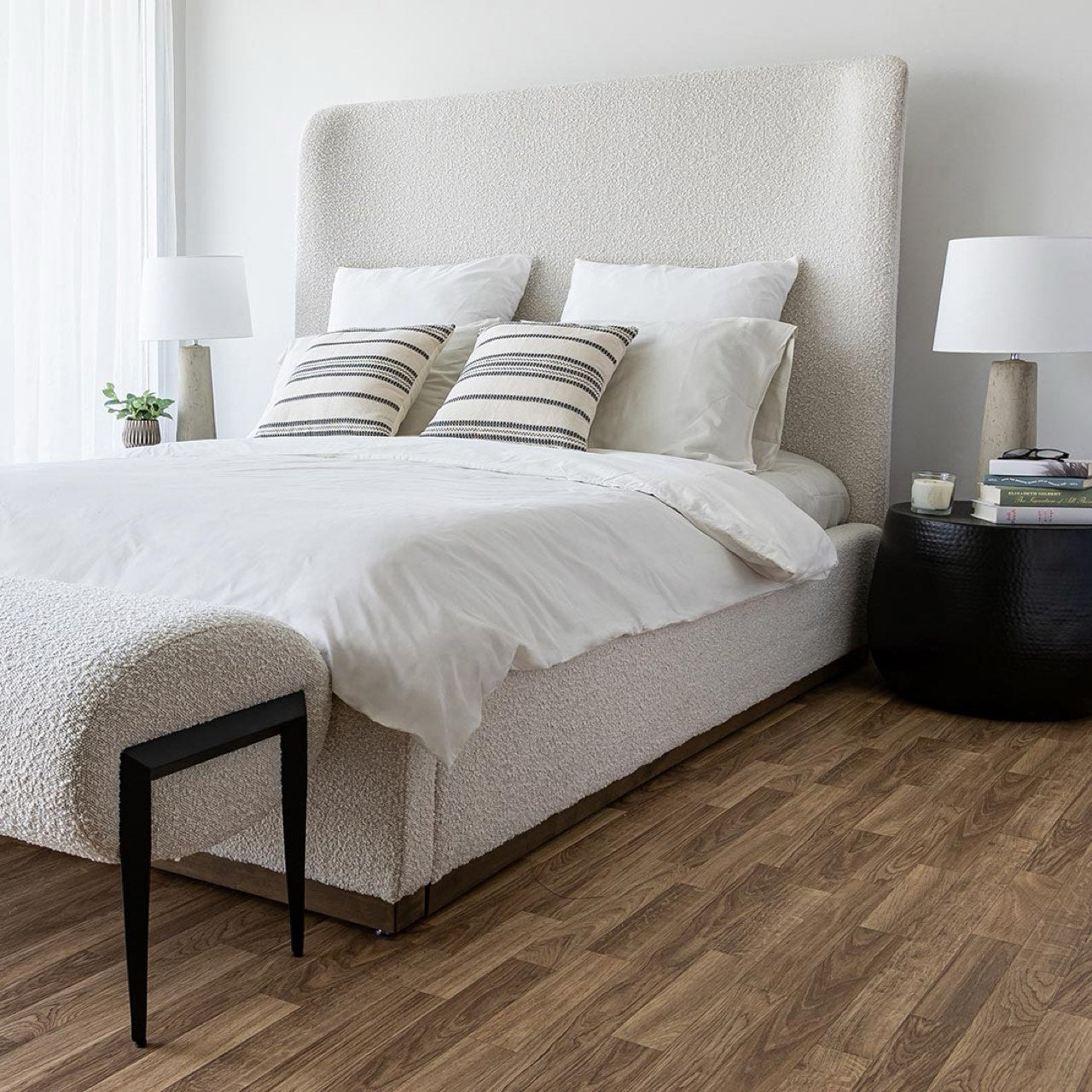 baseFaye Queen Bed - Off White - Dekor Butik