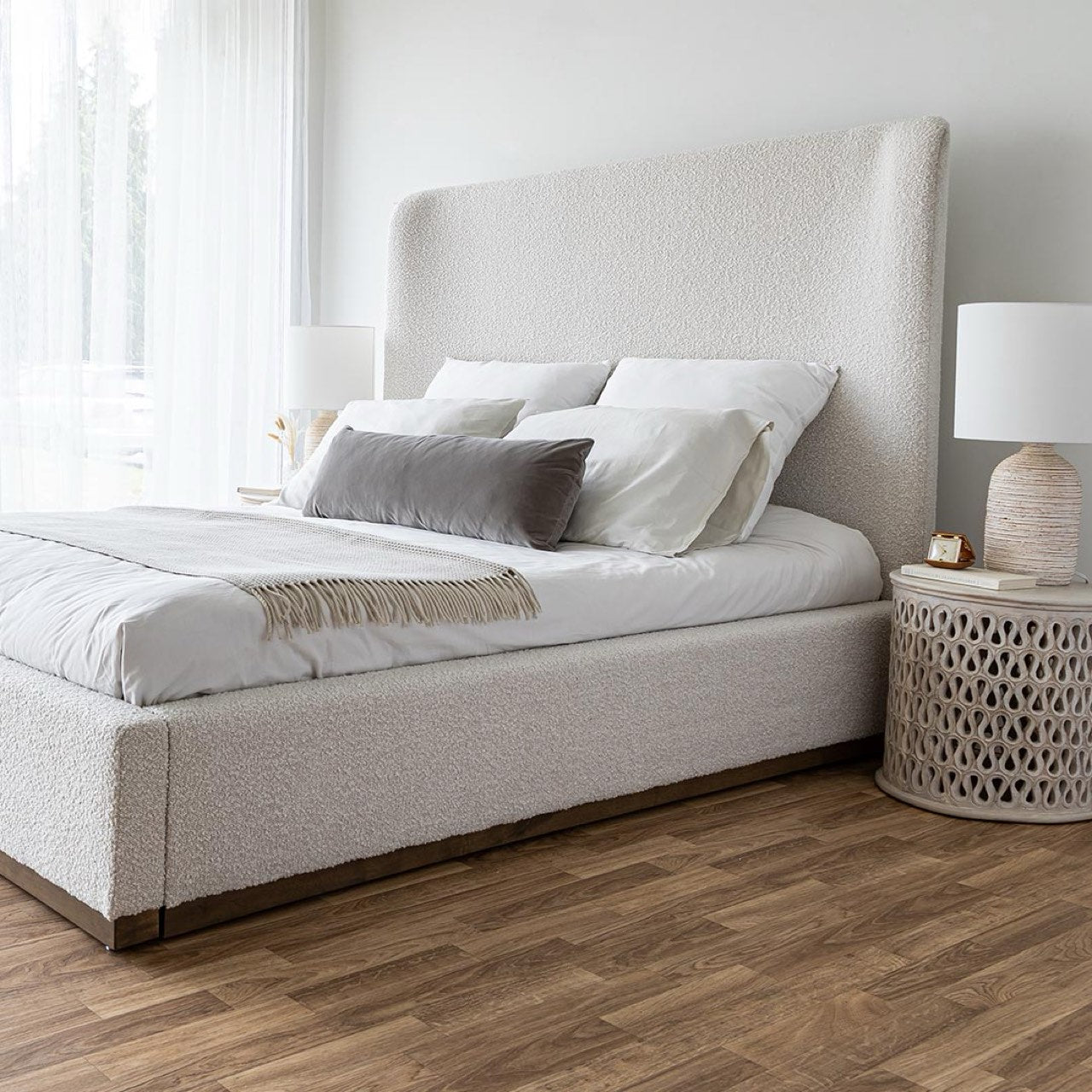 baseFaye Queen Bed - Off White - Dekor Butik