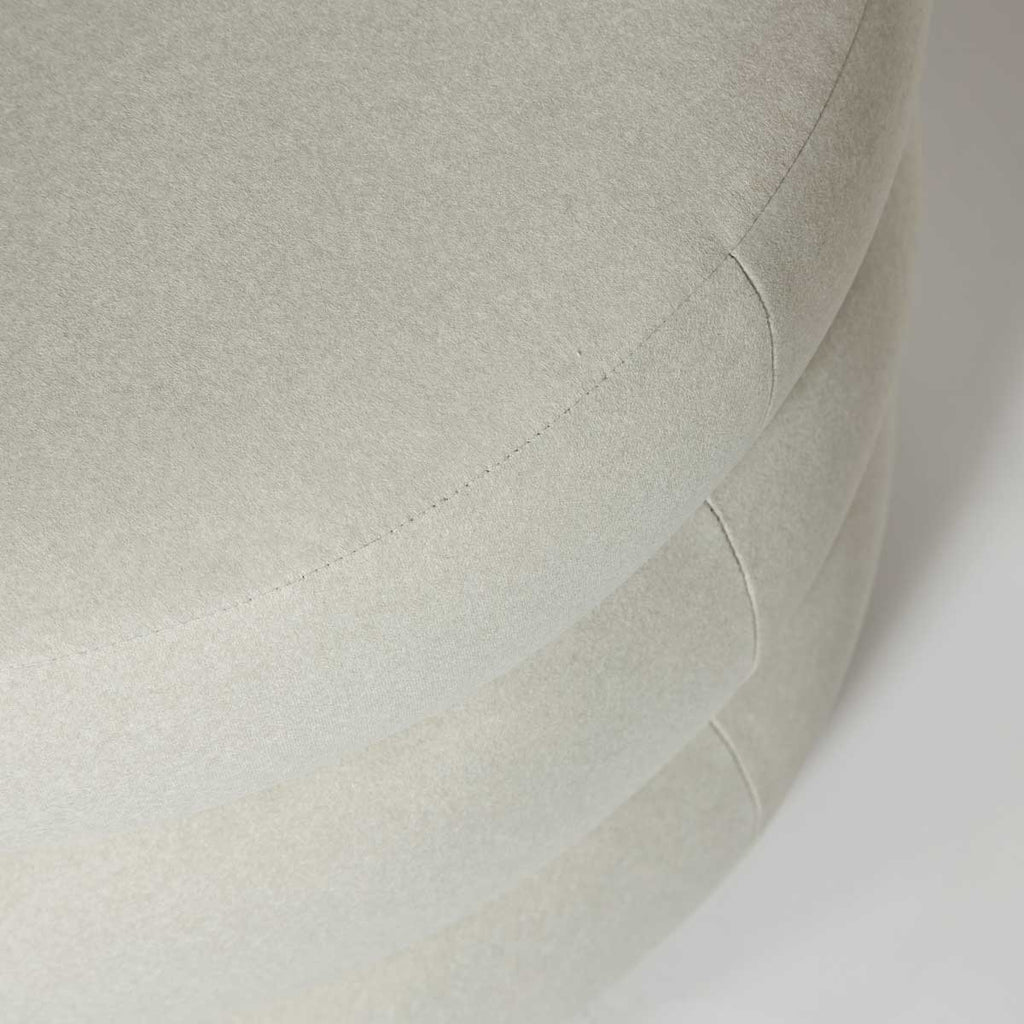 baseFiel Ottoman - Velvet Ecru - Dekor Butik