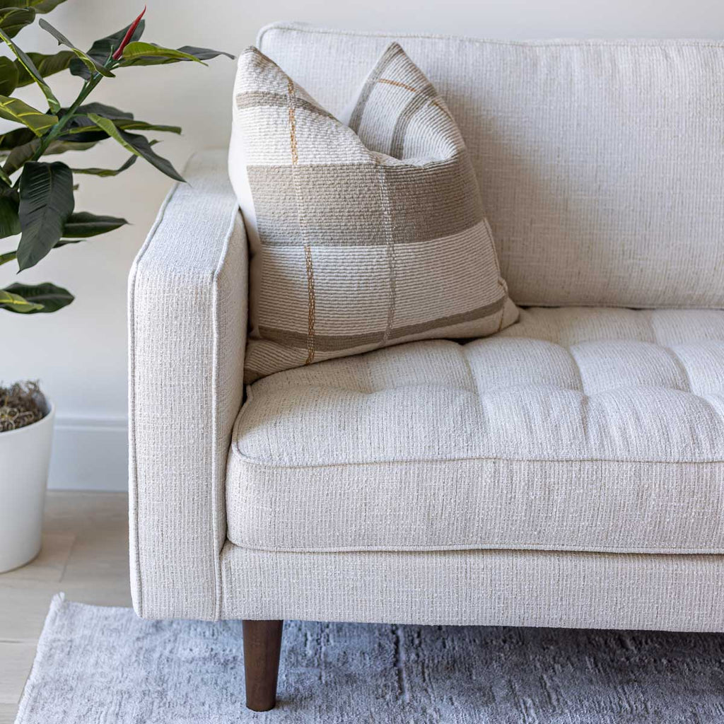 Finnigan Sofa - Ecru - Dekor Butik