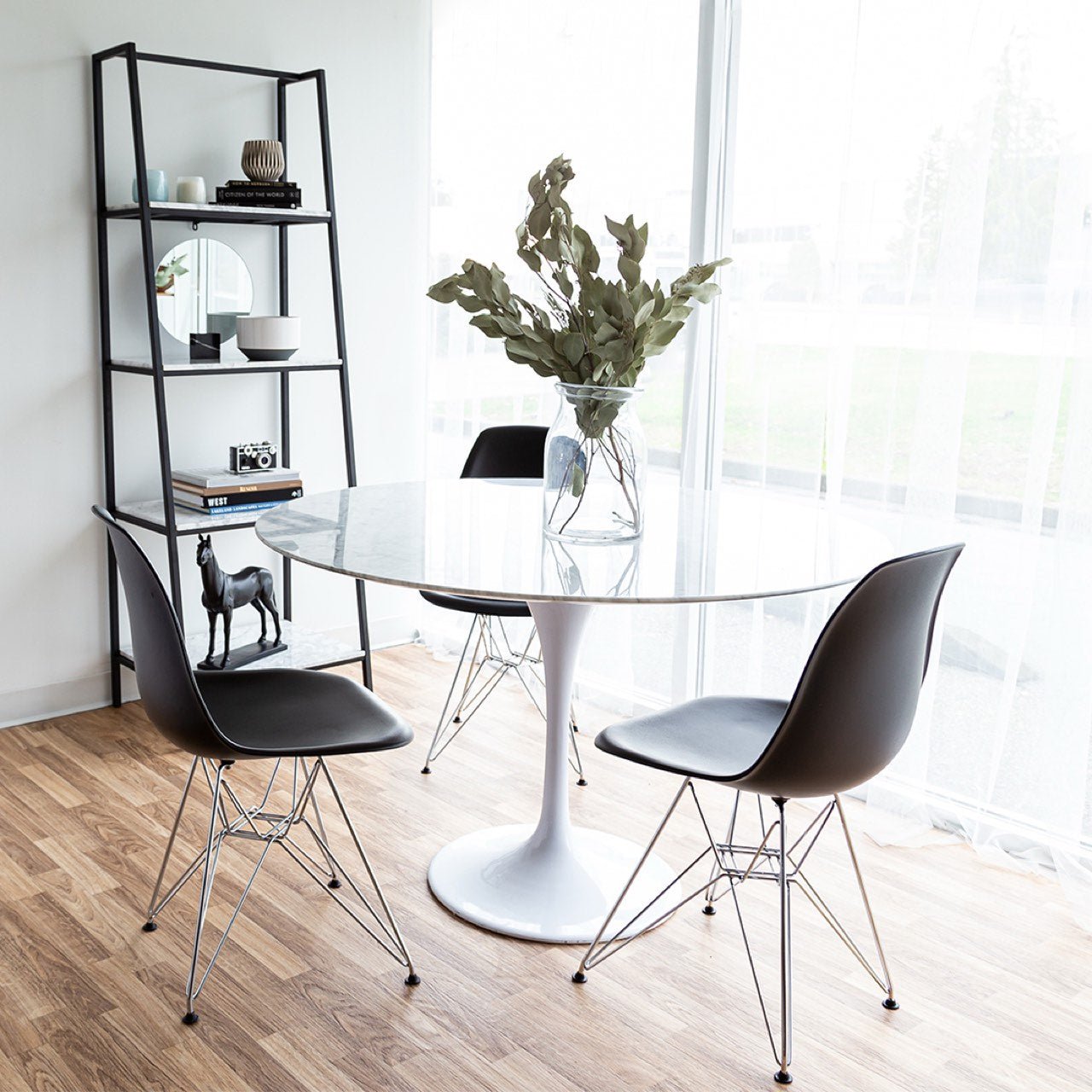 baseFlute Condo Dining Table - Round - Dekor Butik