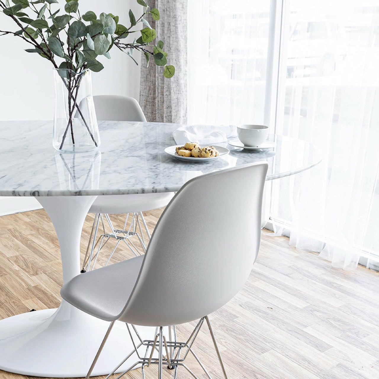 baseFlute Condo Dining Table - Round - Dekor Butik