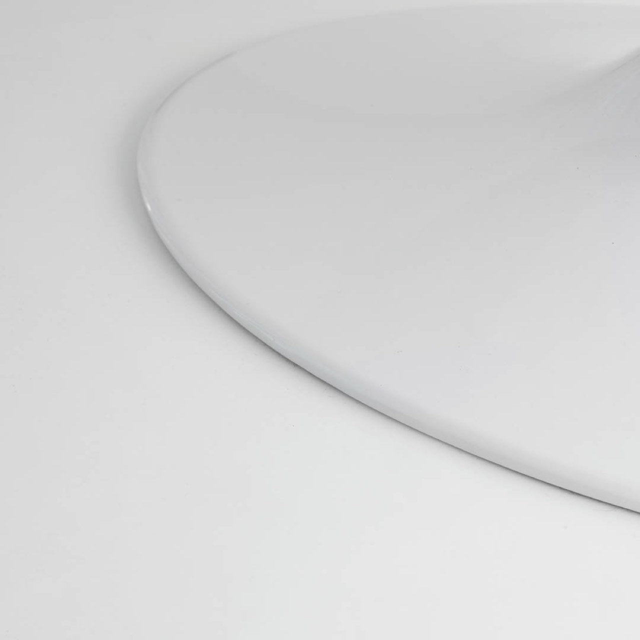 baseFlute Dining Table - Round - Dekor Butik