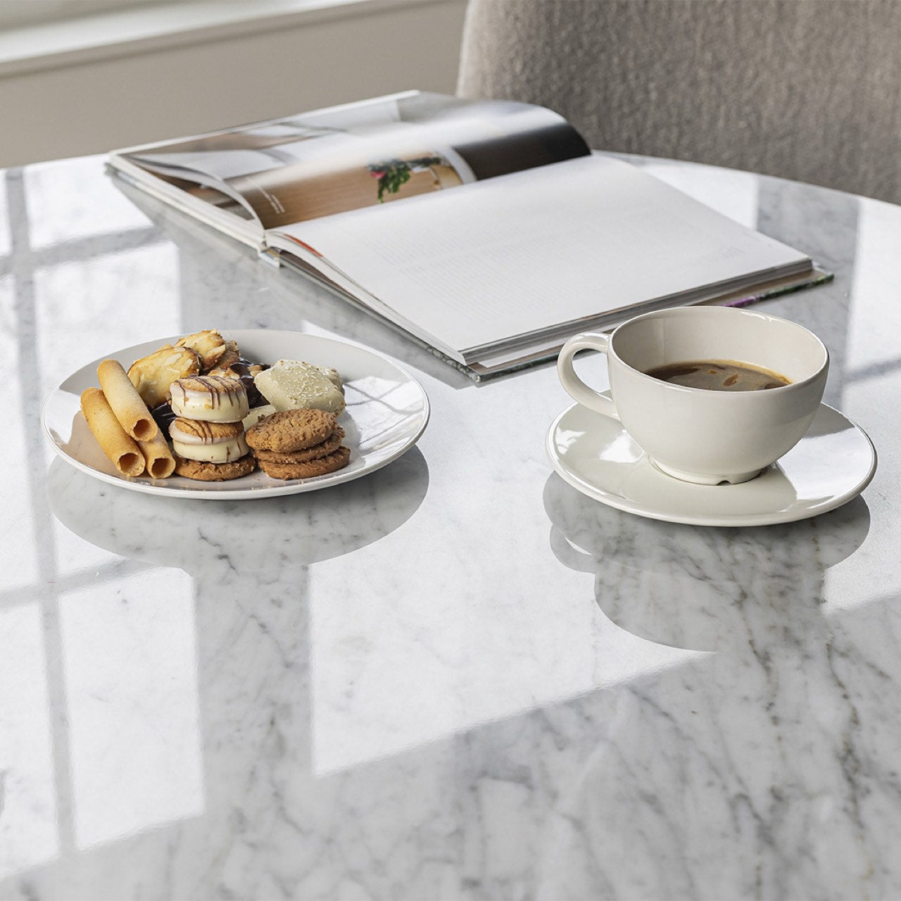 baseFlute Dining Table - Round - Dekor Butik