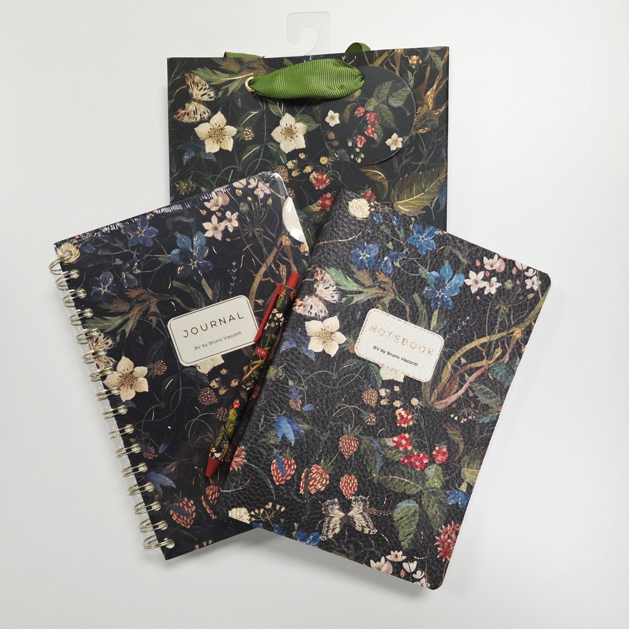 Forest Flowers Gift Set - Matching Art Journal, Vegan Leather Notebook, Ballpoint Pen and Gift Bag - Dekor Butik