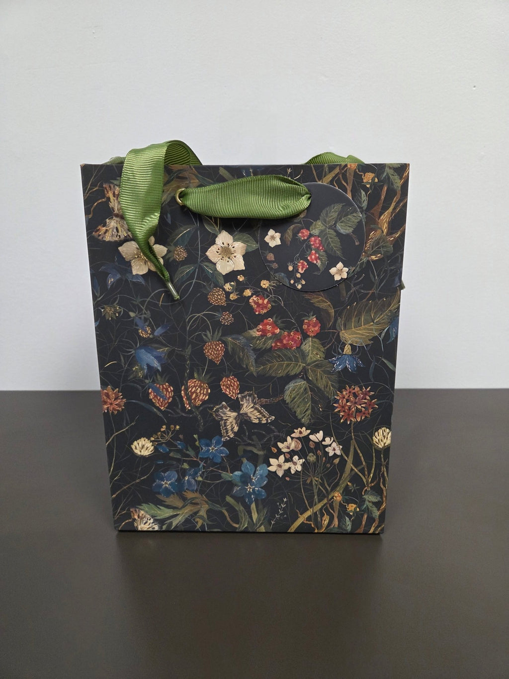 Forest Flowers Gift Set - Matching Art Journal, Vegan Leather Notebook, Ballpoint Pen and Gift Bag - Dekor Butik