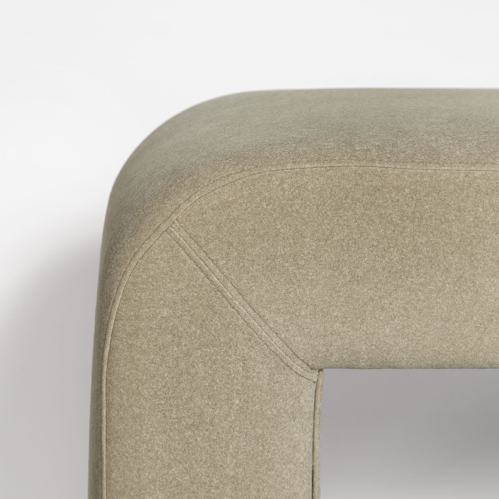 baseGinger Bench - Velvet Sandstorm - Dekor Butik