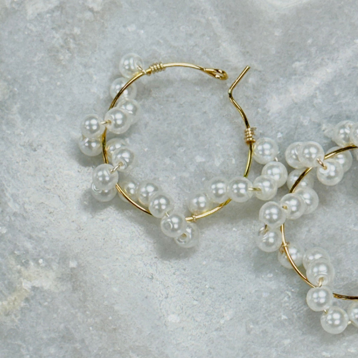 Bath & BodyGold Hoop Earrings With Pearls - Dekor Butik