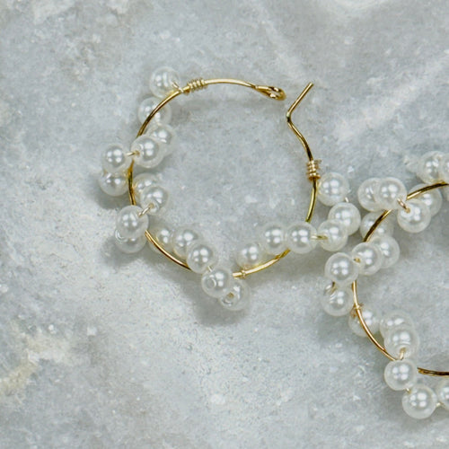 Bath & BodyGold Hoop Earrings With Pearls - Dekor Butik