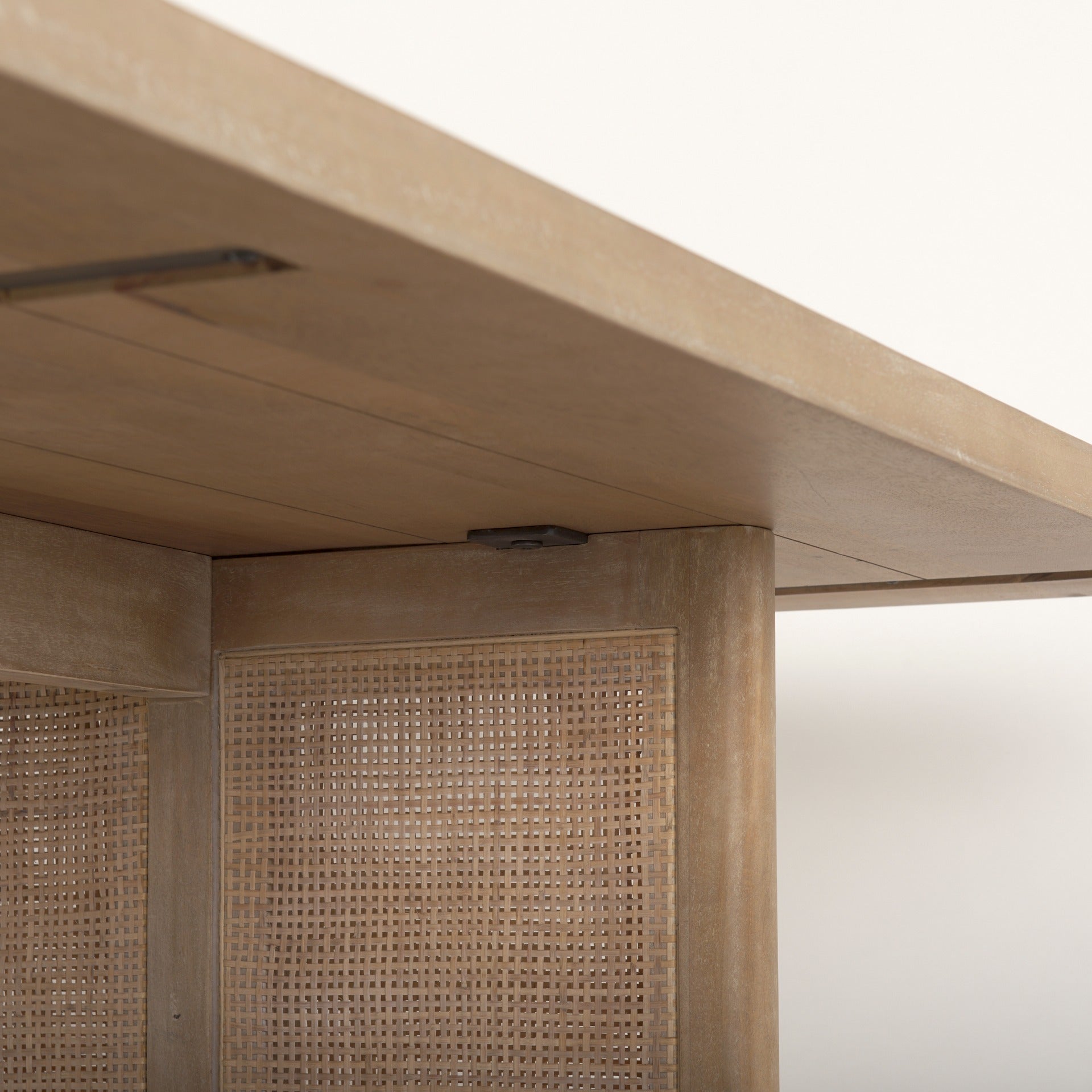 Grier Dining Table - Dekor Butik