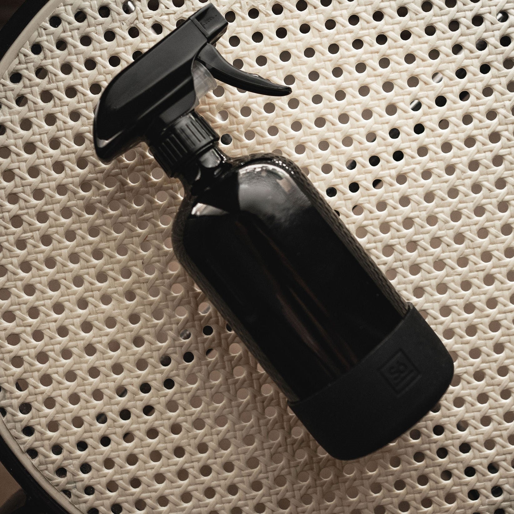 AccessoriesHome - Recycled Glass Refillable Spray Bottle - Dekor Butik