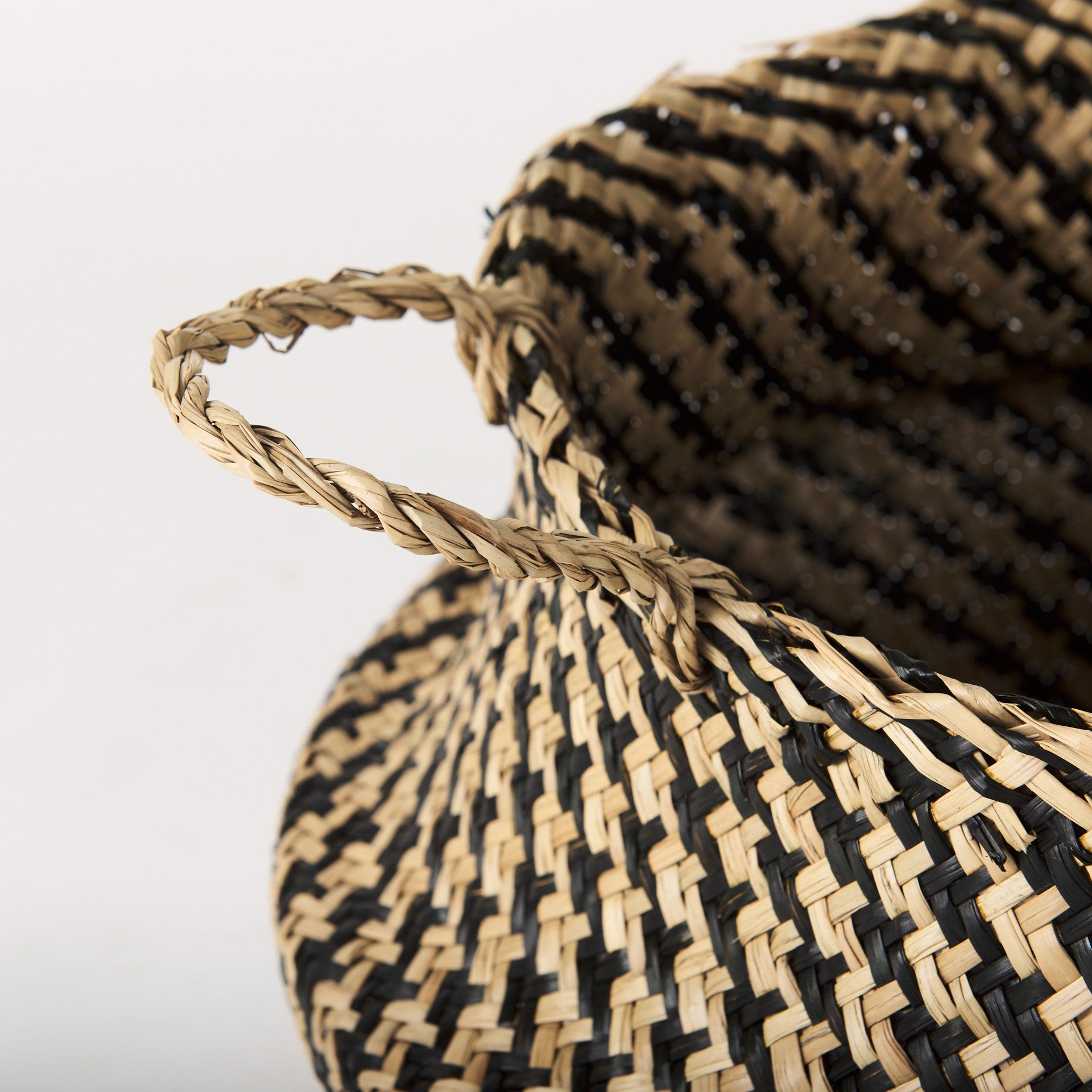 Gaia 17.7L x 17.7W x 20.5H Set of 3 Light and Dark Brown Cross Patterend Belly Seagrass Basket