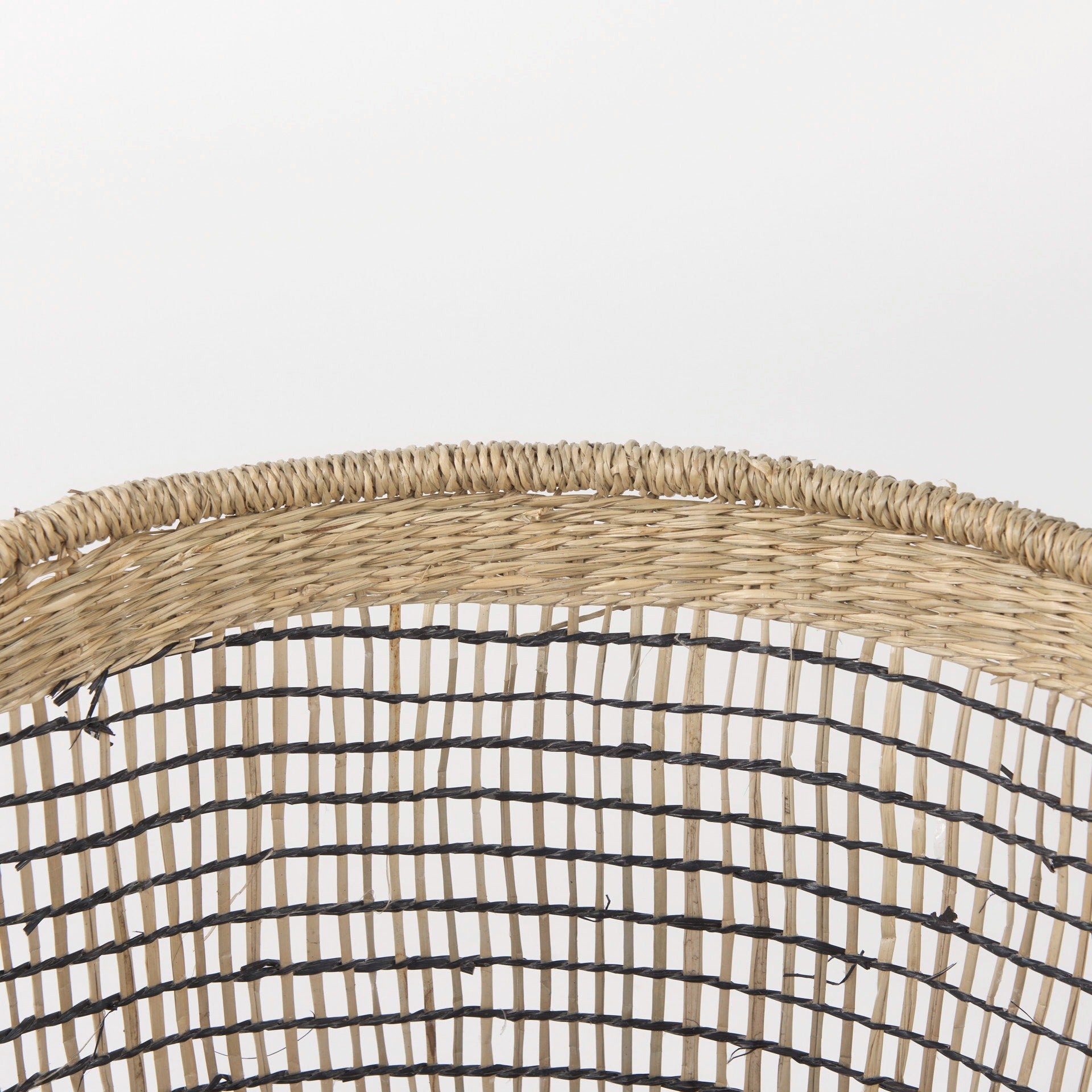 Triopas 15.7L x 15.7W x 13.4H (Set of 3) Medium Brown Seagrass Round Basket W/ Handles