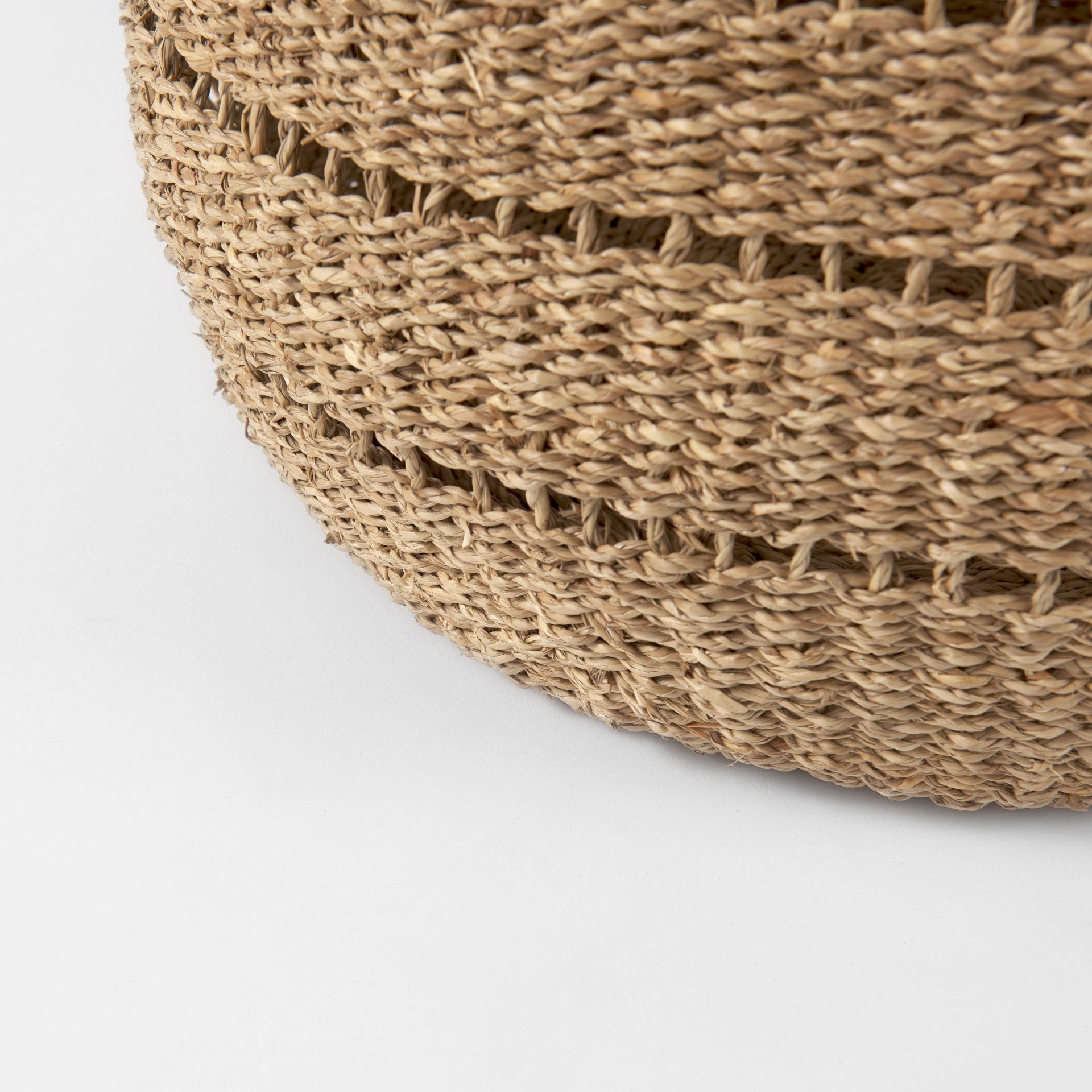 Hayes 17.7L x 17.7W x 11.8H (Set of 2) Medium Brown Seagrass Round Basket with Stripe Pattern