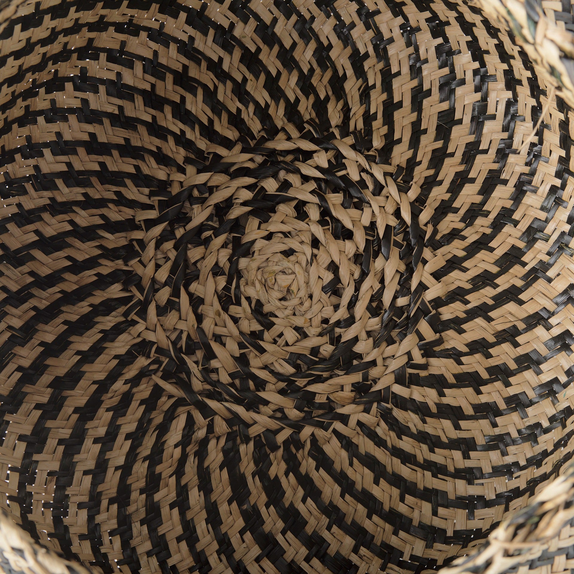 Gaia 17.7L x 17.7W x 20.5H Set of 3 Light and Dark Brown Cross Patterend Belly Seagrass Basket