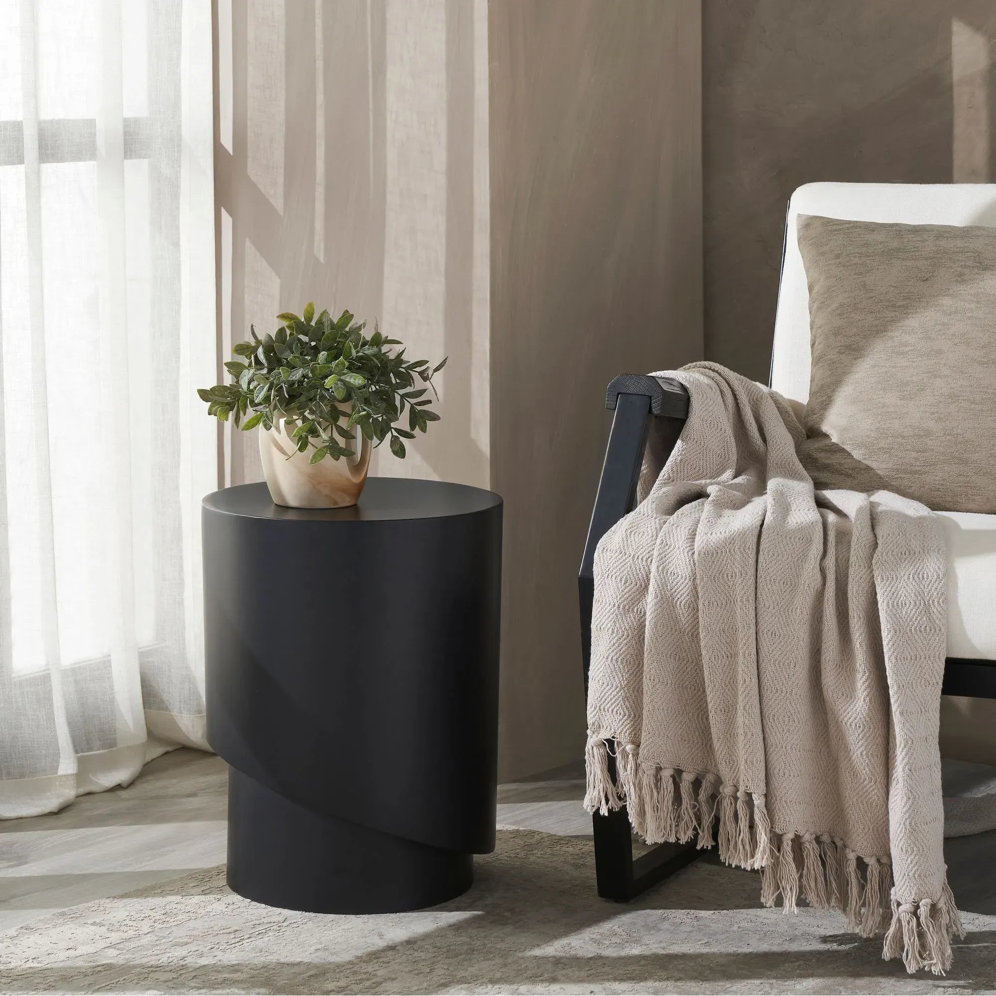 Domus Side Table