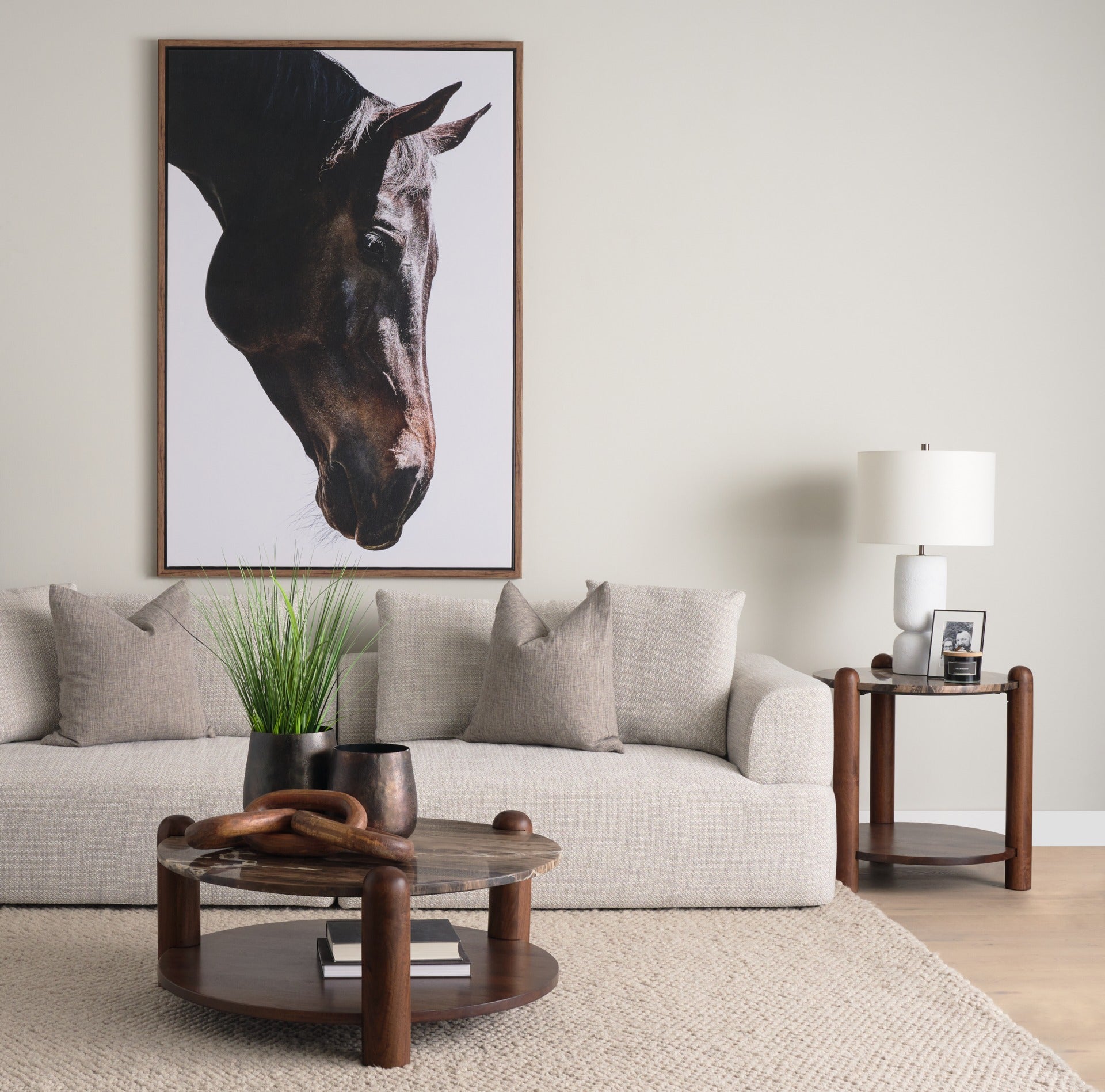 Jovia Brown Mango Wood W/ Cappuccino Marble Round Side Table - Dekor Butik