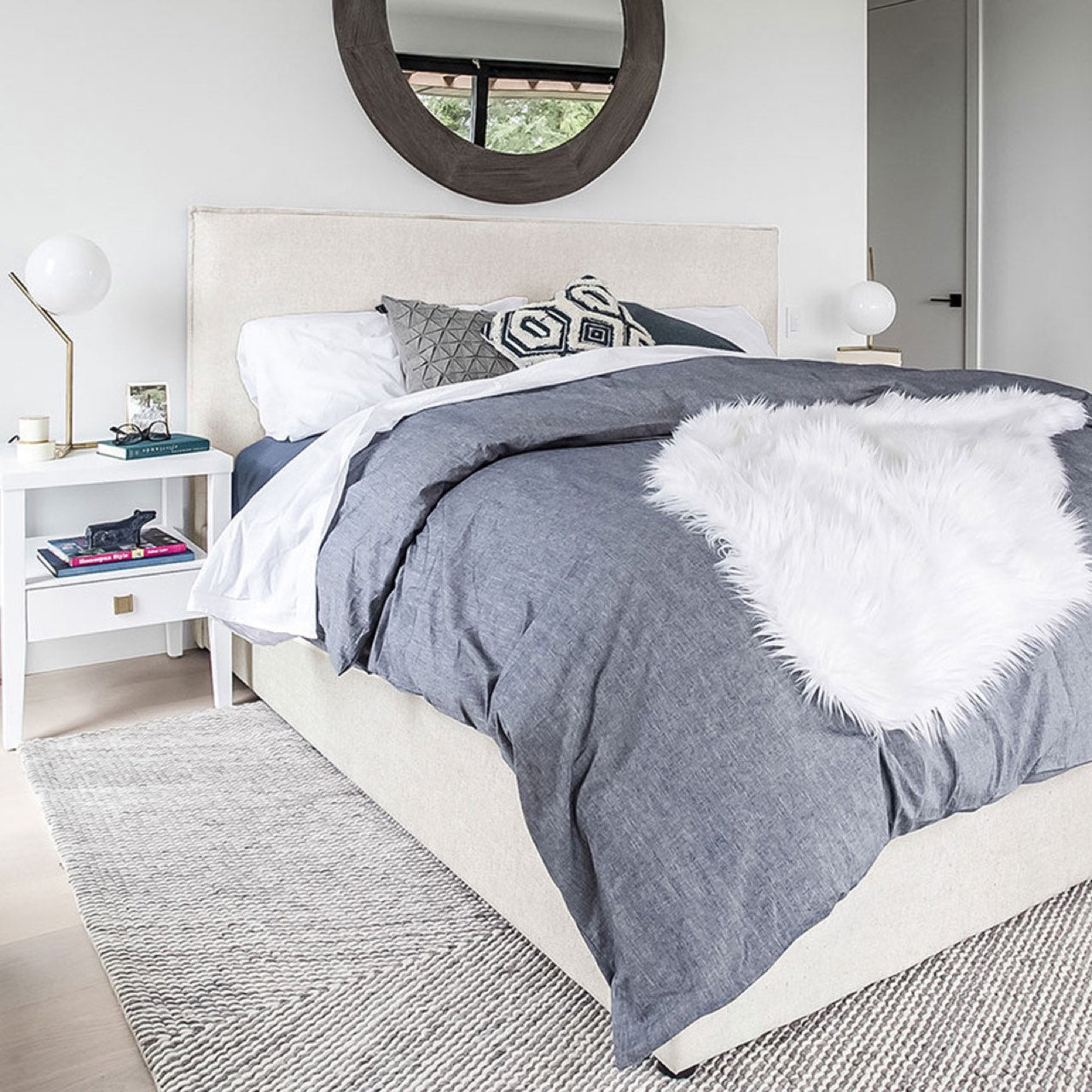 baseJulia King Bed - Cream - Dekor Butik