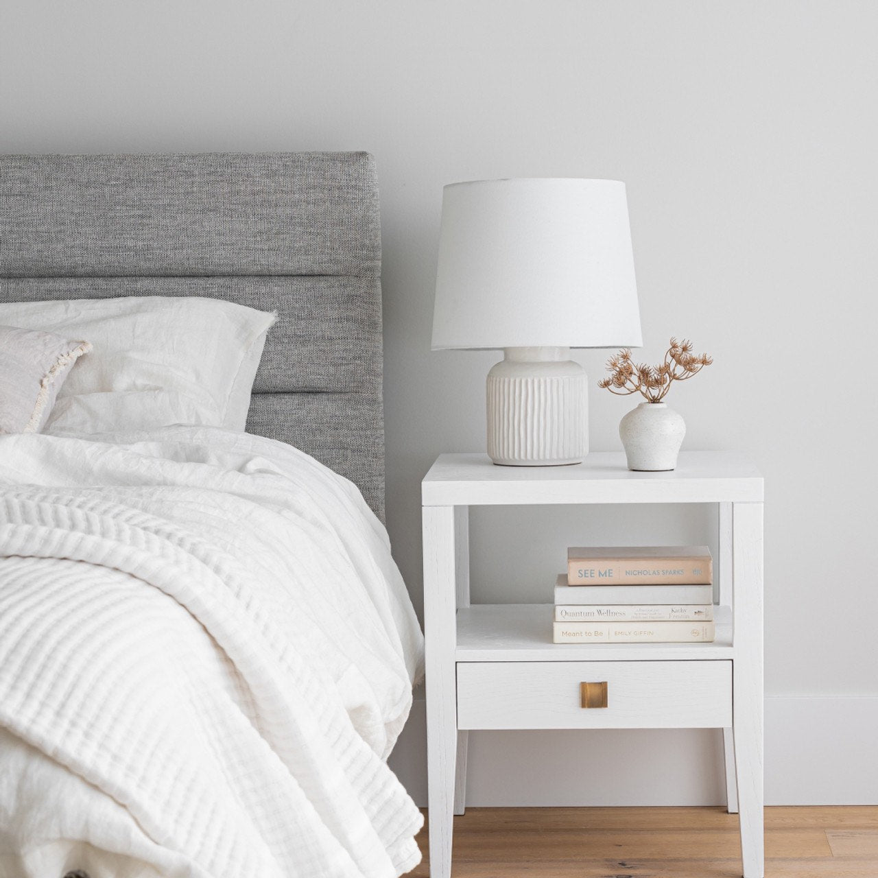 baseJustin King Bed - Stone - Dekor Butik