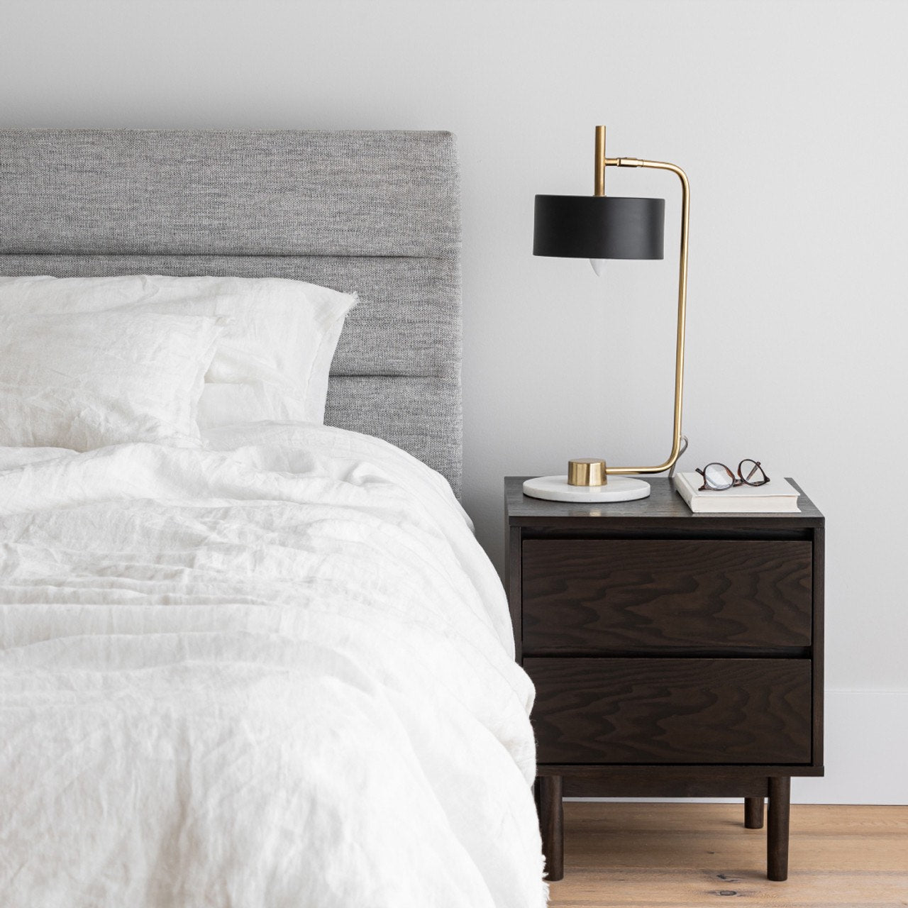 baseJustin Queen Bed - Stone - Dekor Butik