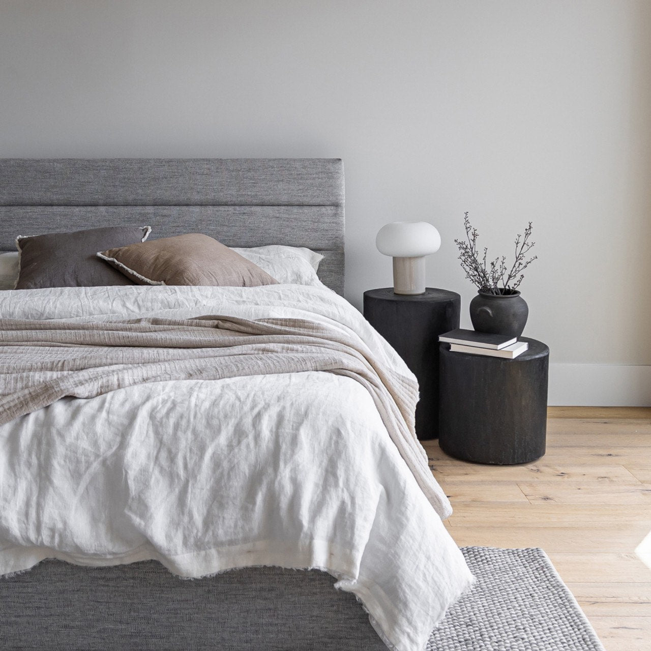 baseJustin Queen Bed - Stone - Dekor Butik